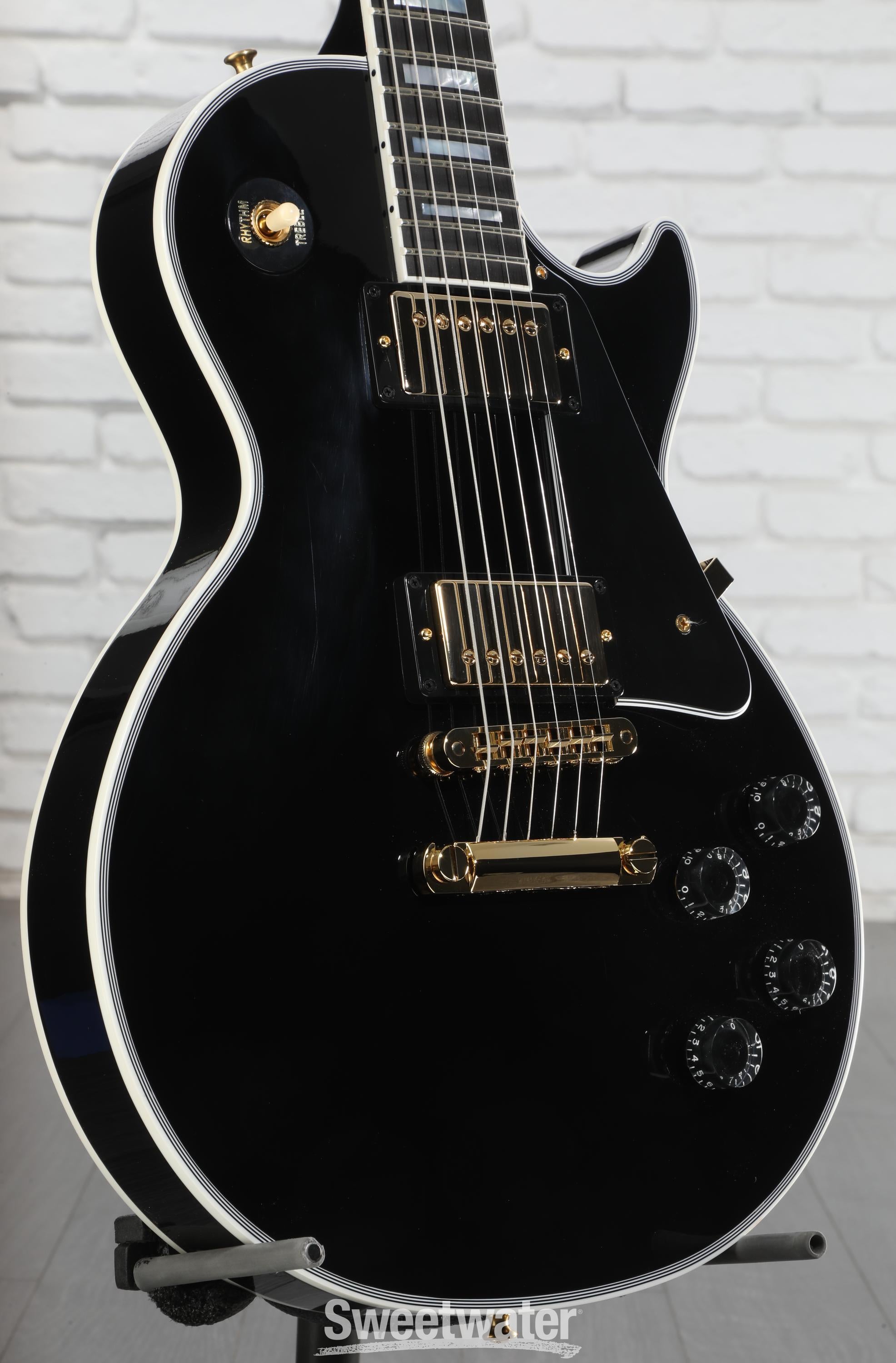 Gibson Custom Les Paul Custom - Ebony with Ebony Fingerboard