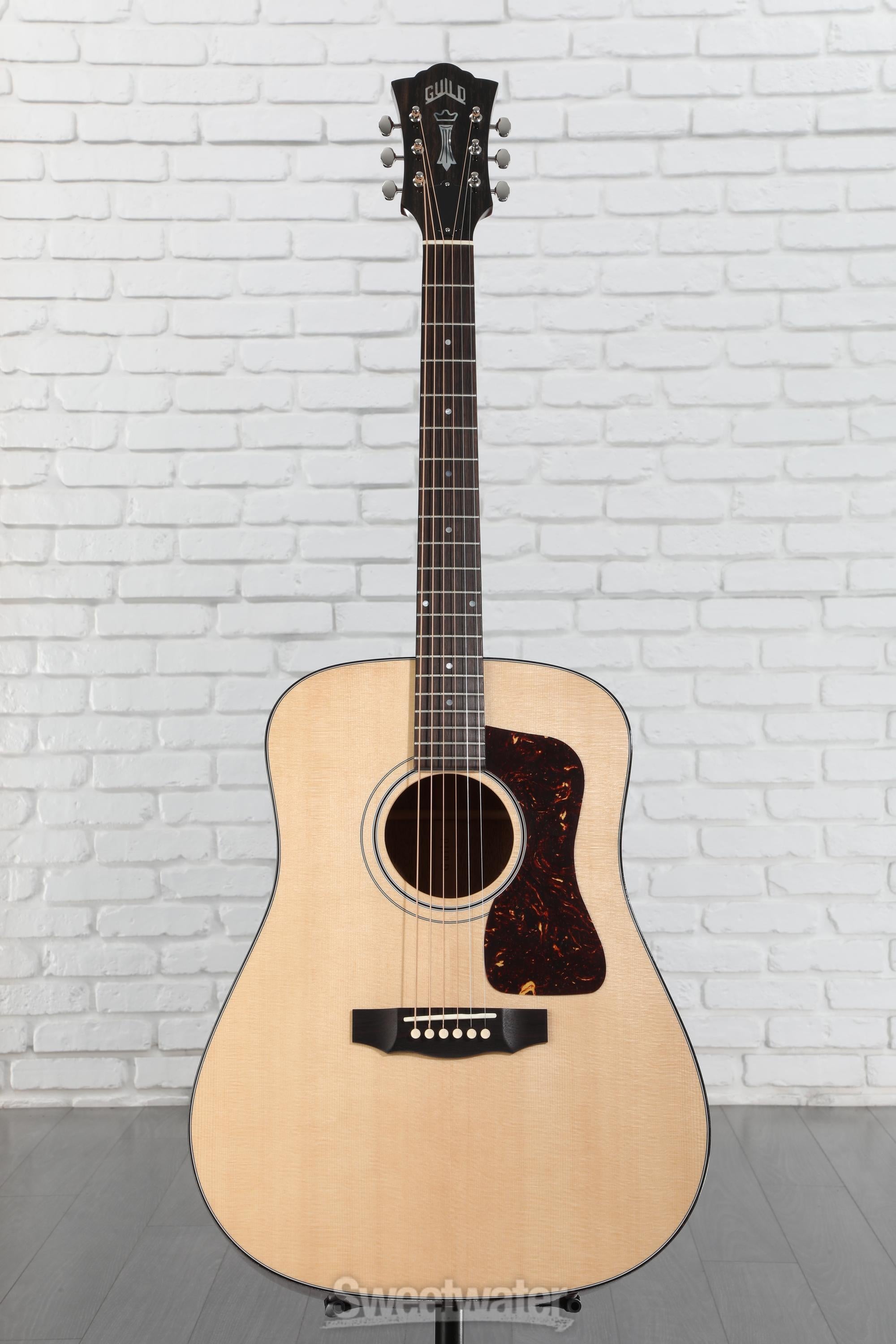 Guild D-40 Traditional Acoustic Guitar - Natural | Sweetwater