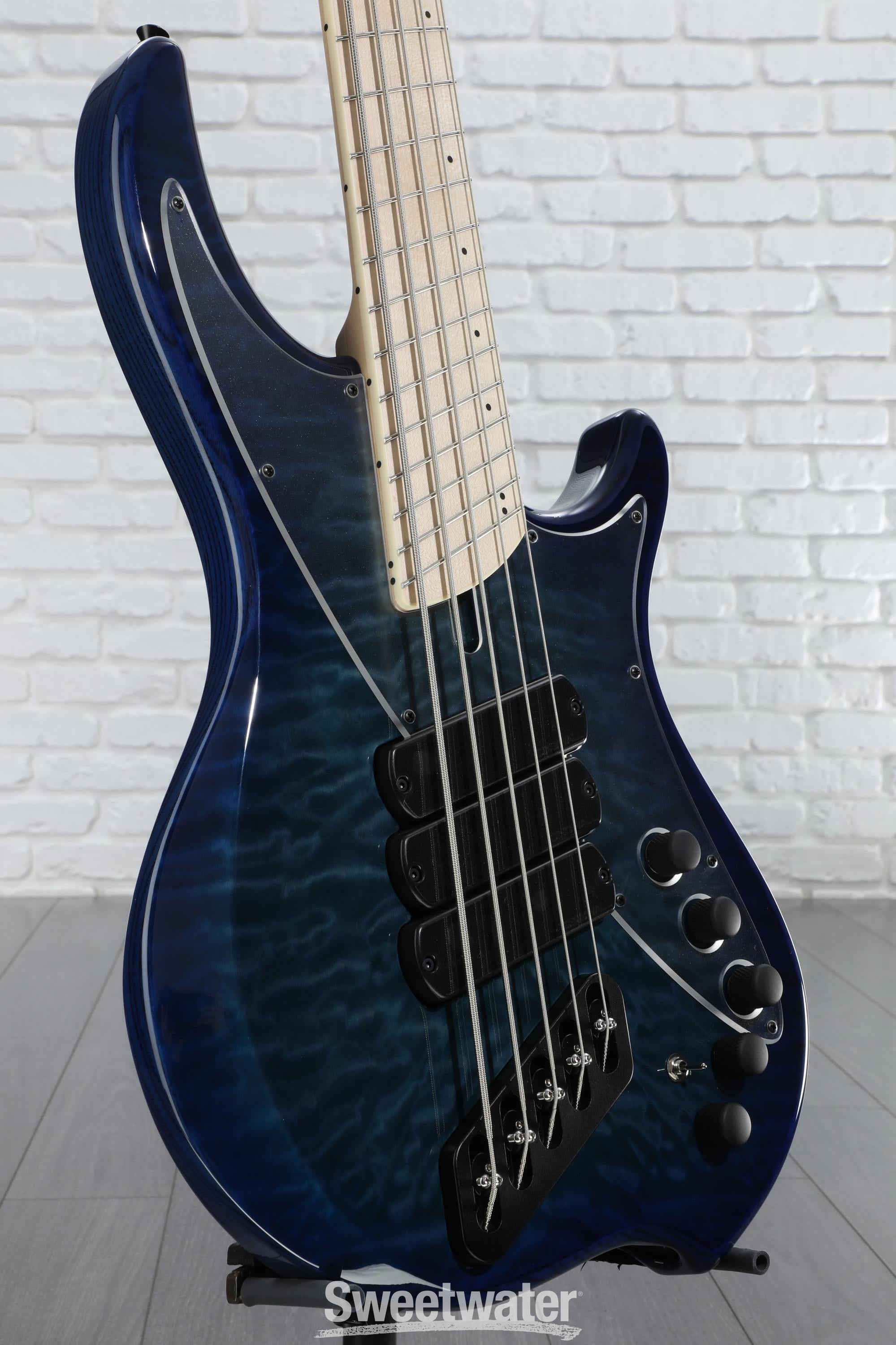 Dingwall Guitars 5-string Bass Guitars - Sweetwater