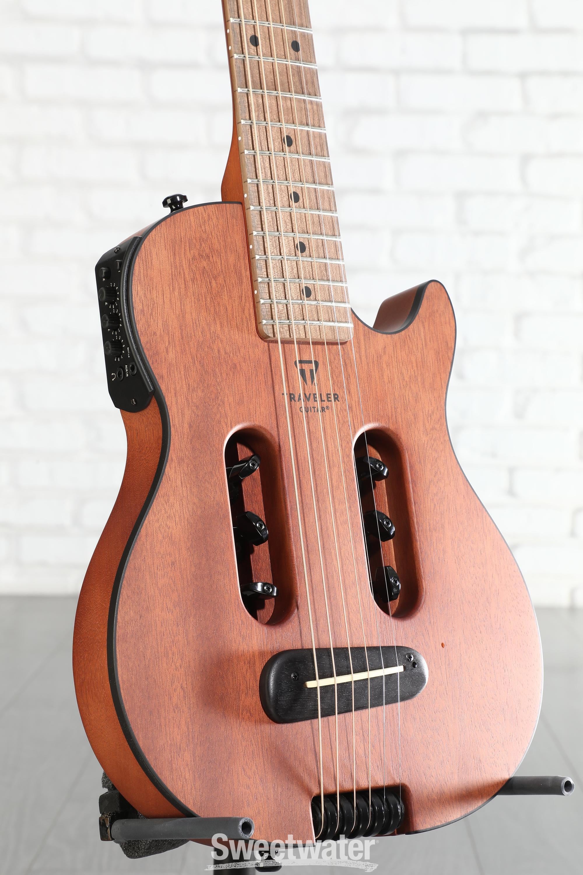 Traveler Guitar Escape Mark III Acoustic-electric Guitar - Natural