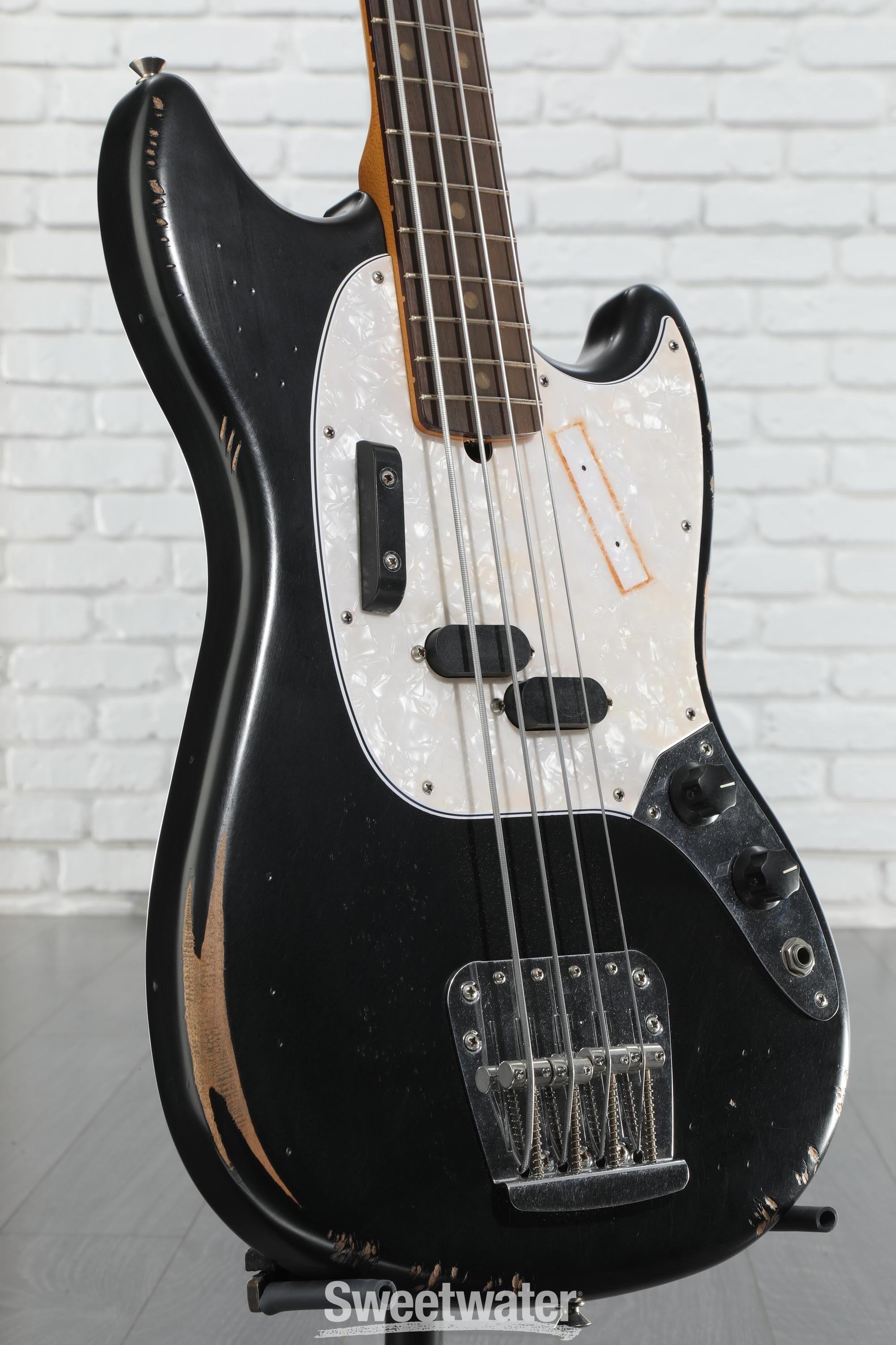 ベース FENDER JMJ Road Worn Mustang Bass Black Fender JMJ Road Worn Mustang Bass - Black | Sweetwater