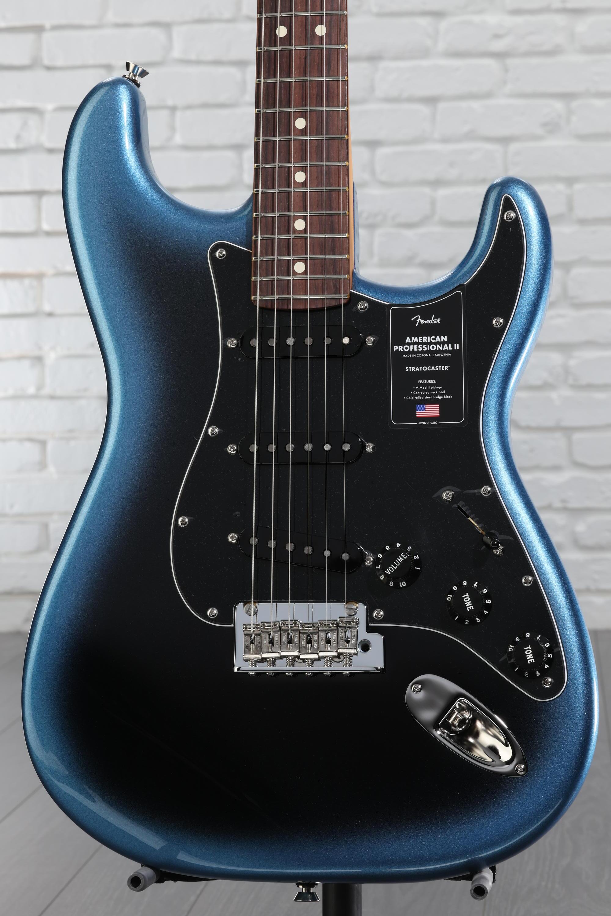 ギター American Professional II Stratocast Fender American Professional II Stratocaster - Dark Night