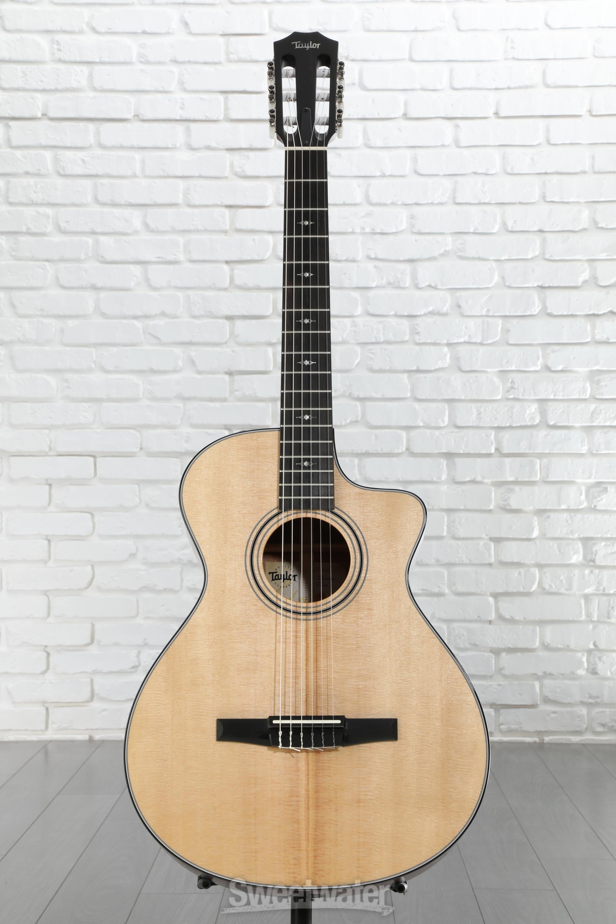 Taylor 312ce-N Nylon Acoustic-electric Guitar - Natural Sitka