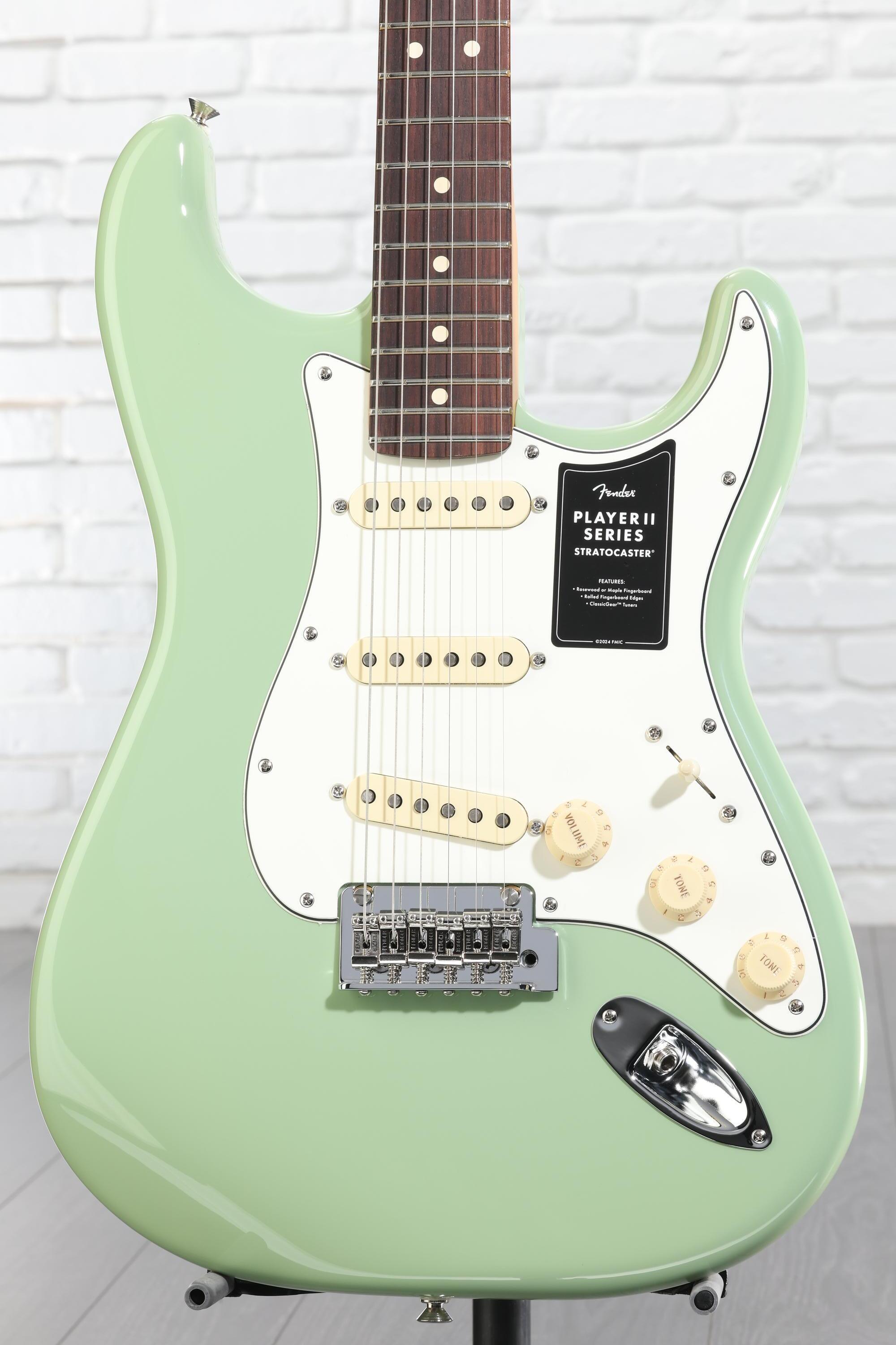 ギター Fender PlayerII Stratocaster Birch Green Fender Player II Stratocaster Electric Guitar - Birch Green with