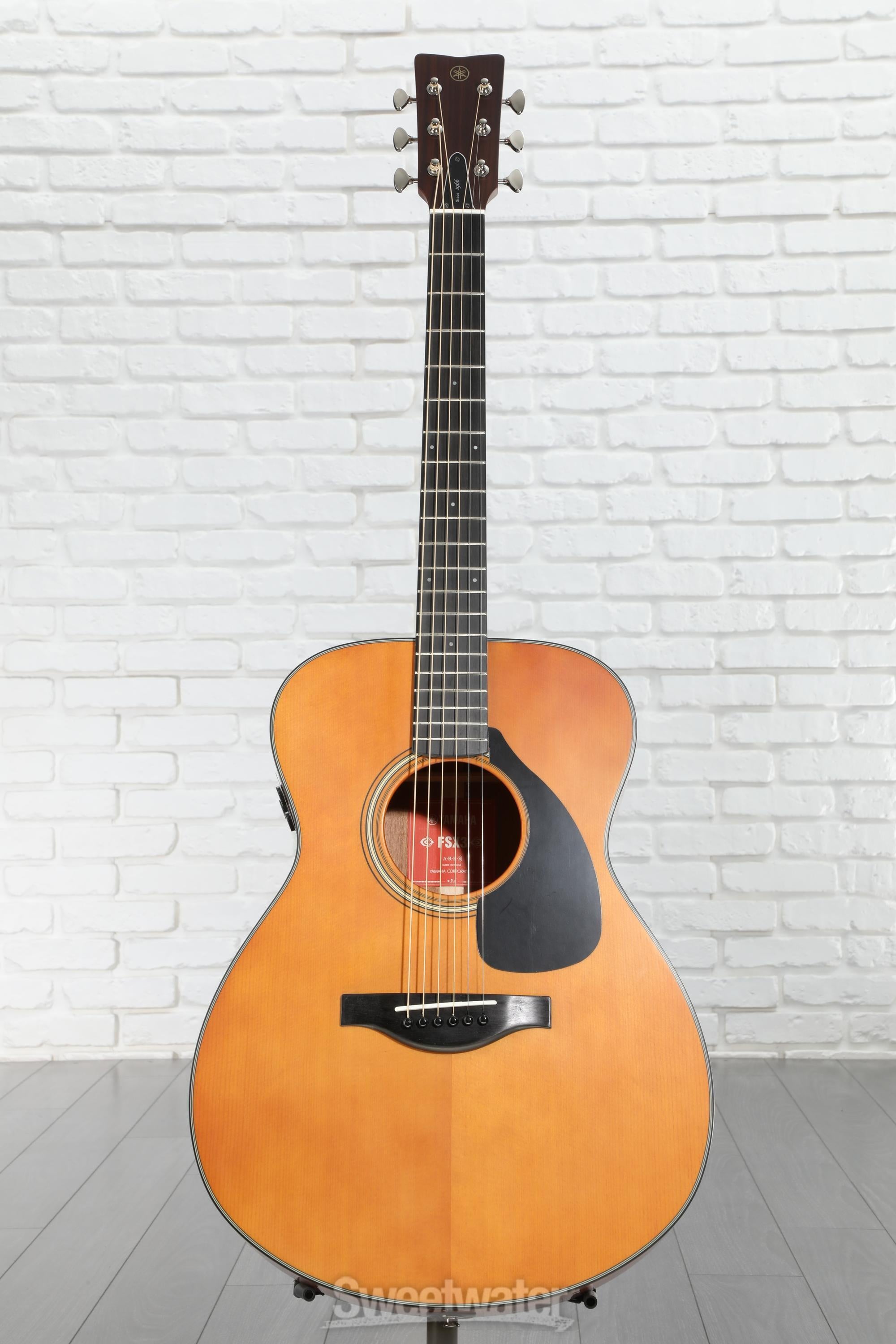 Yamaha Red Label FSX3 Acoustic-electric Guitar - Natural | Sweetwater