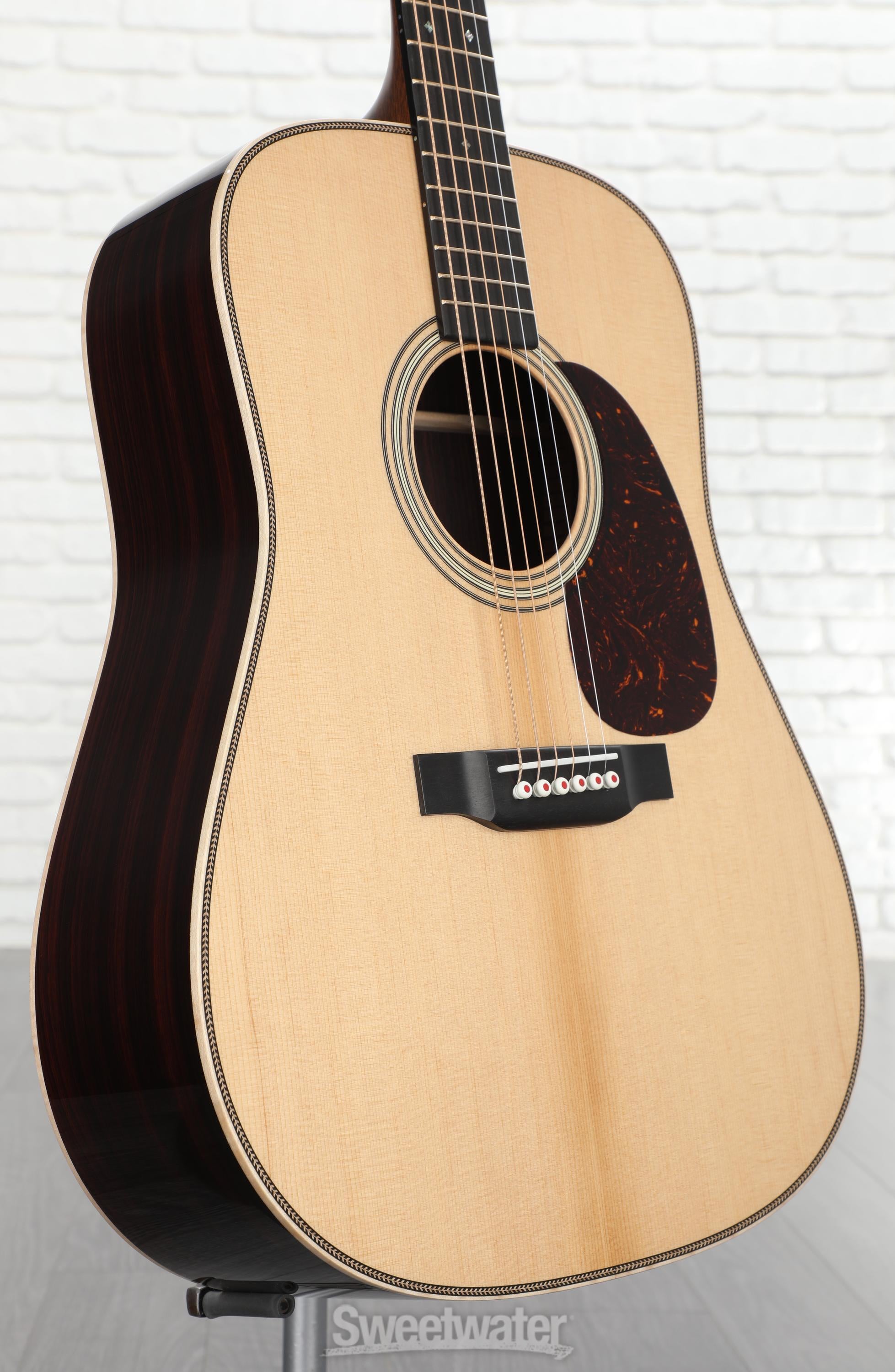 Martin & Co　D-28 Martin D-28 StreetLegend® Acoustic Guitar | Martin Guitar