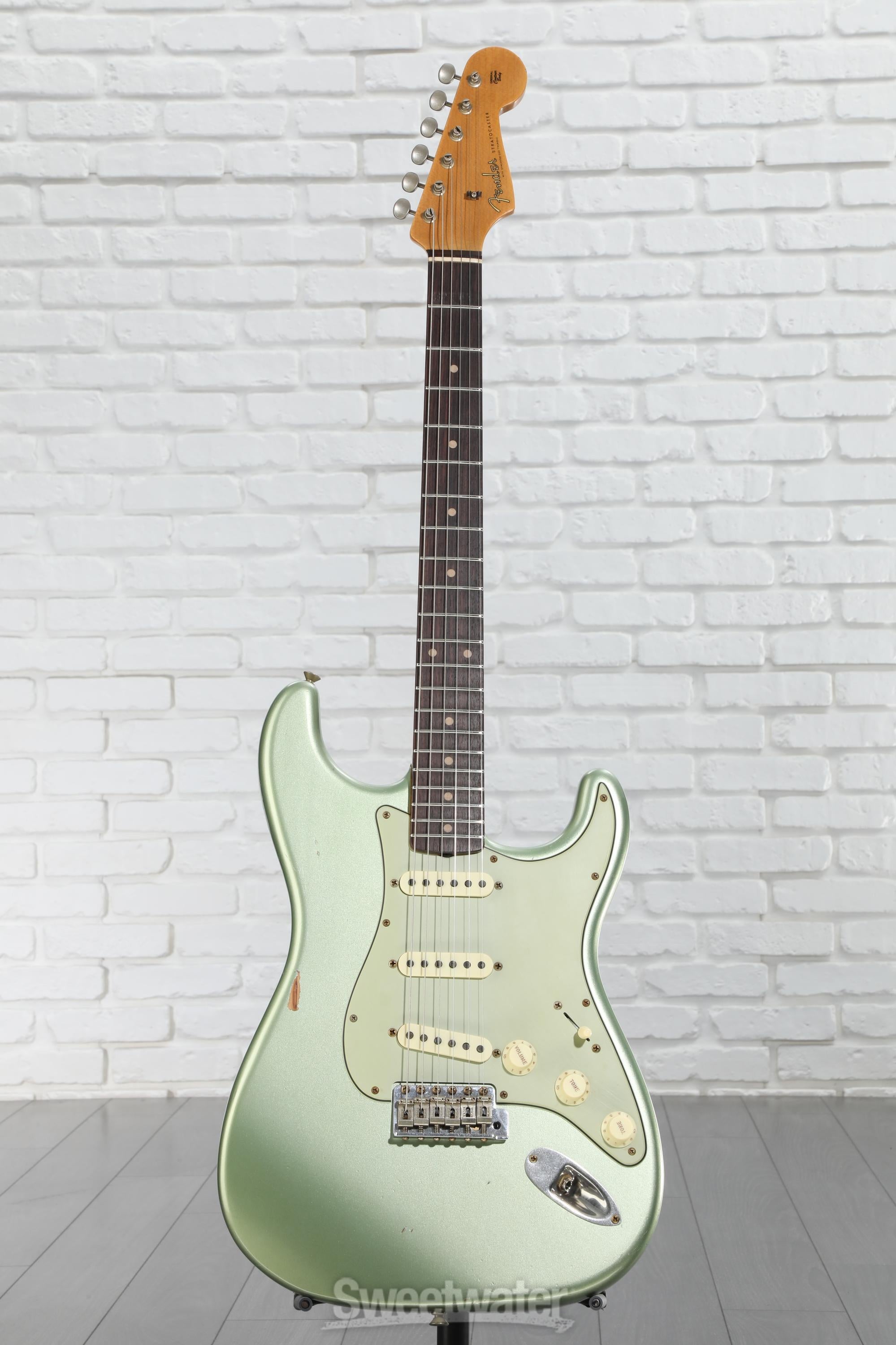 美品 fender player stratocaster sage green Fender Player Stratocaster Sage Green Metallic 税込販売価格