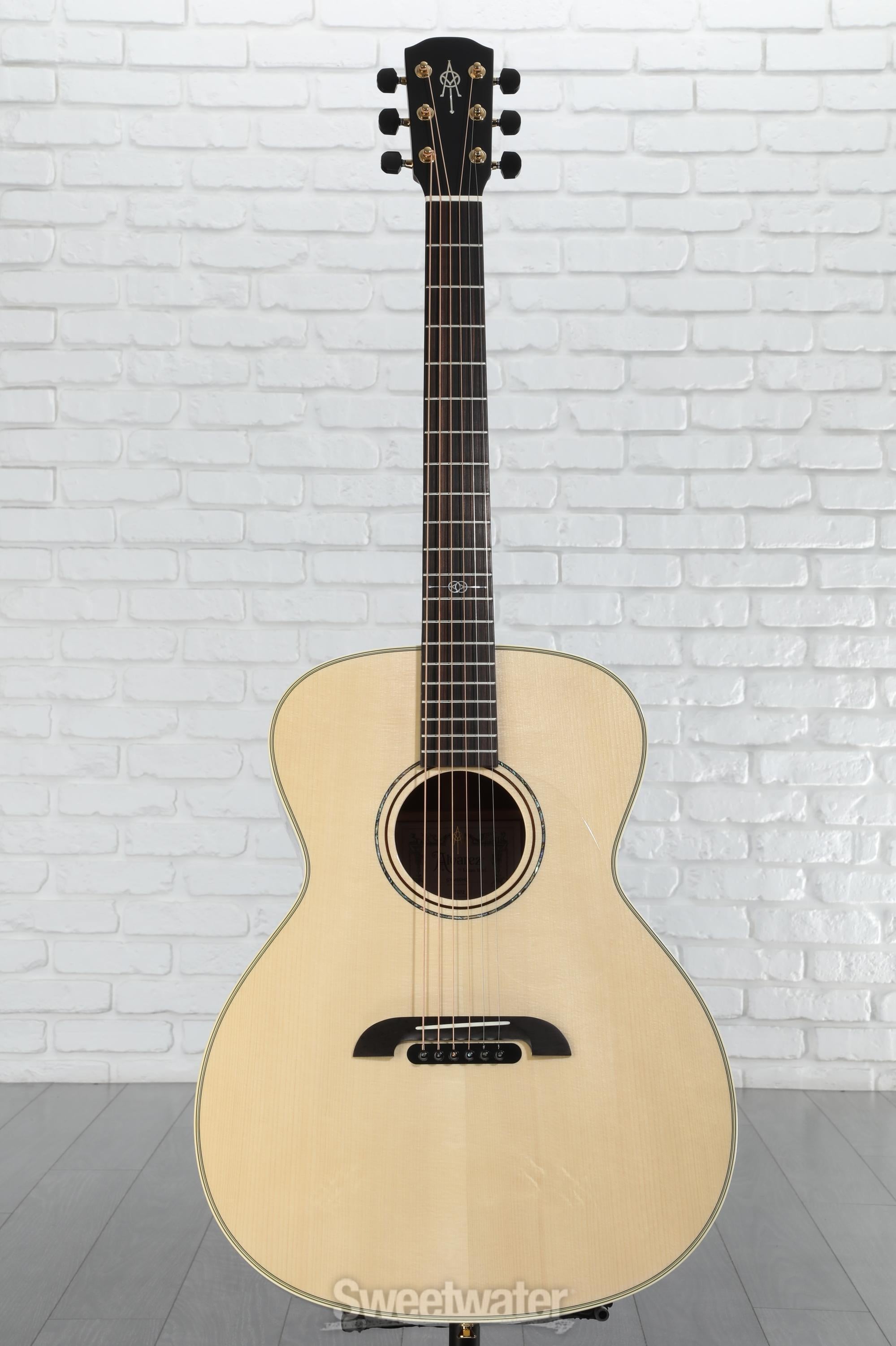 Alvarez Yairi GYM60HD Honduran Series Acoustic Guitar