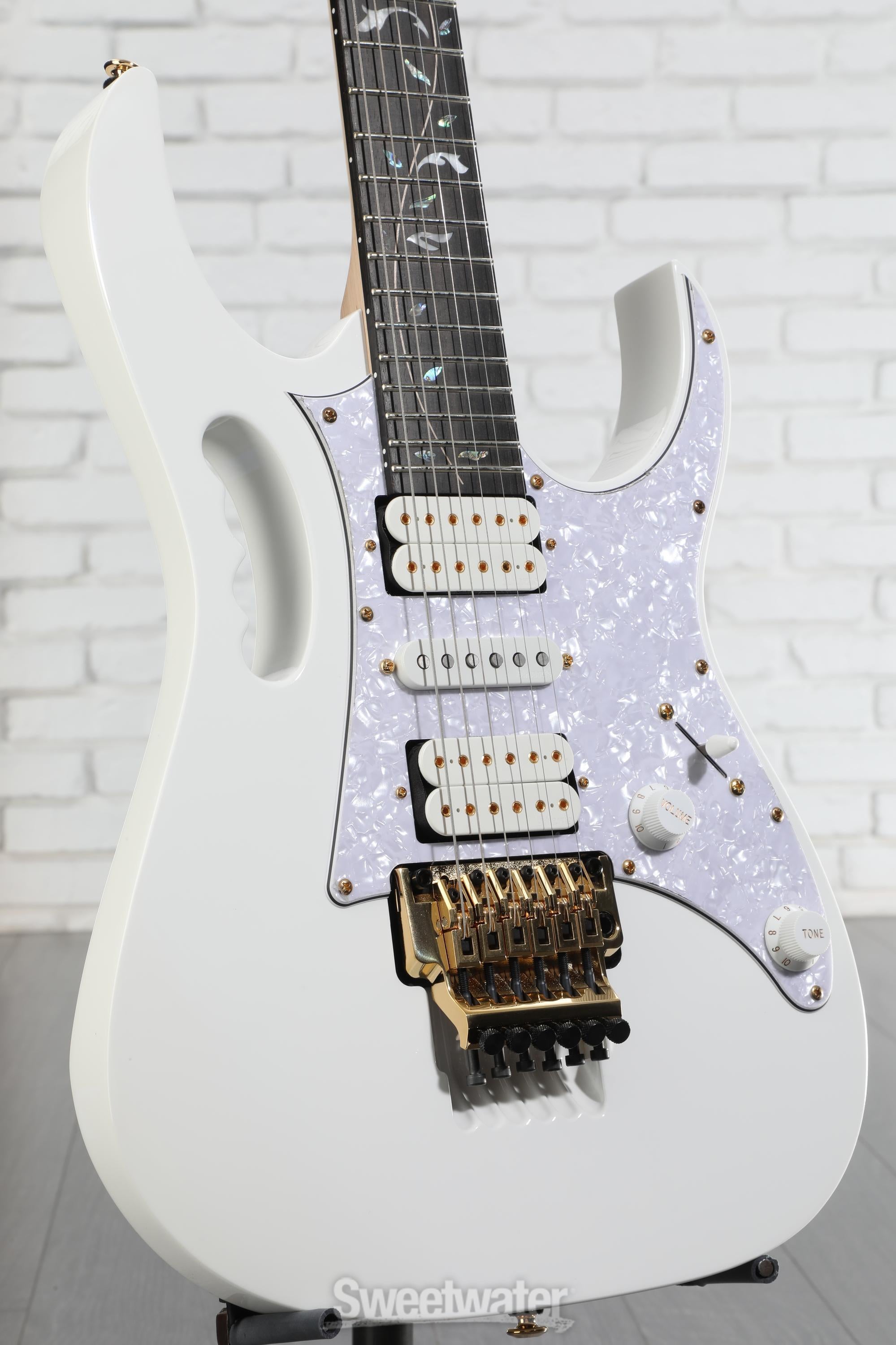 Ibanez Steve Vai Signature Premium JEM7VP - White | Sweetwater
