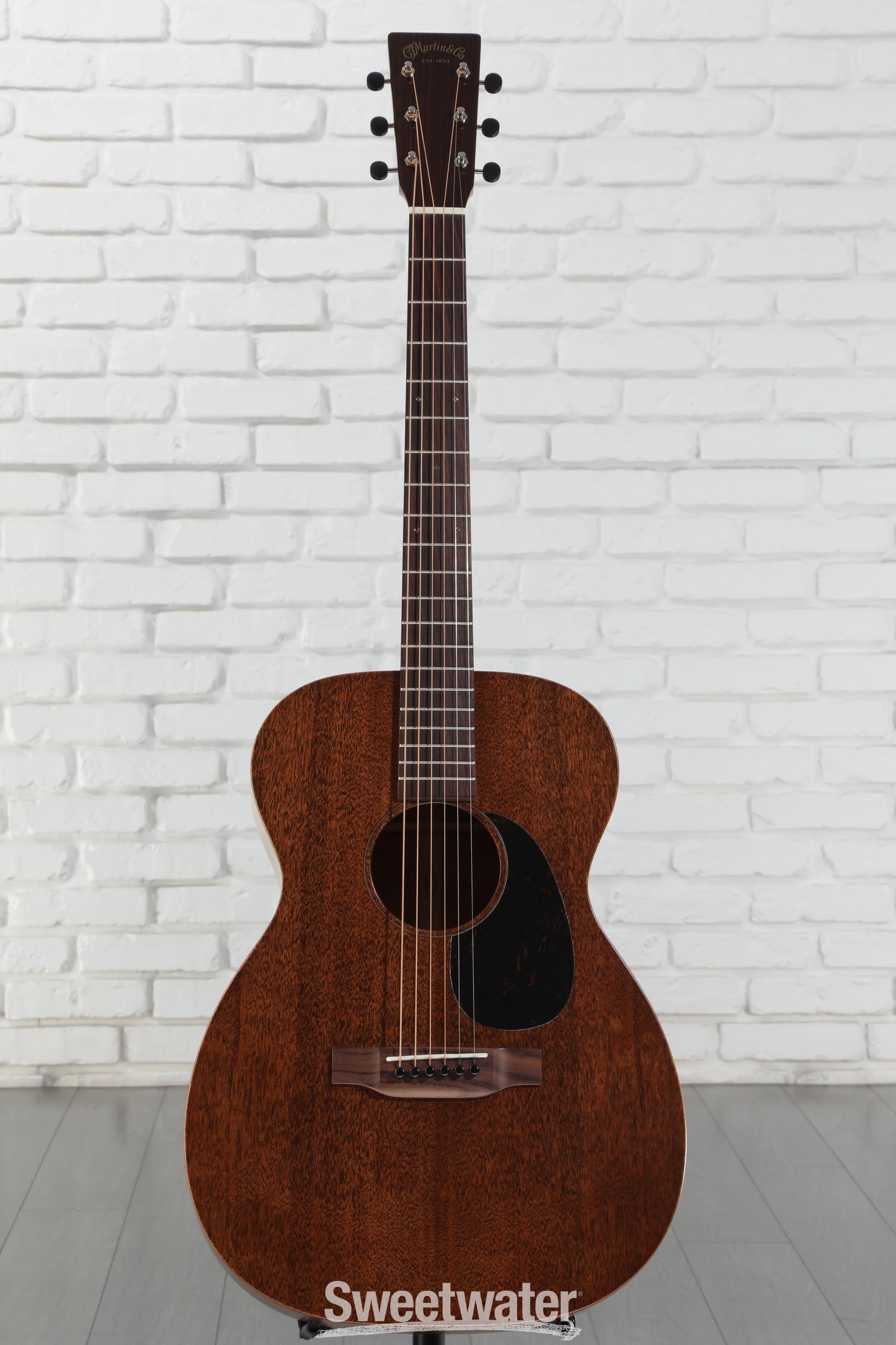 Martin 00-15M Acoustic Guitar - Satin Natural Mahogany