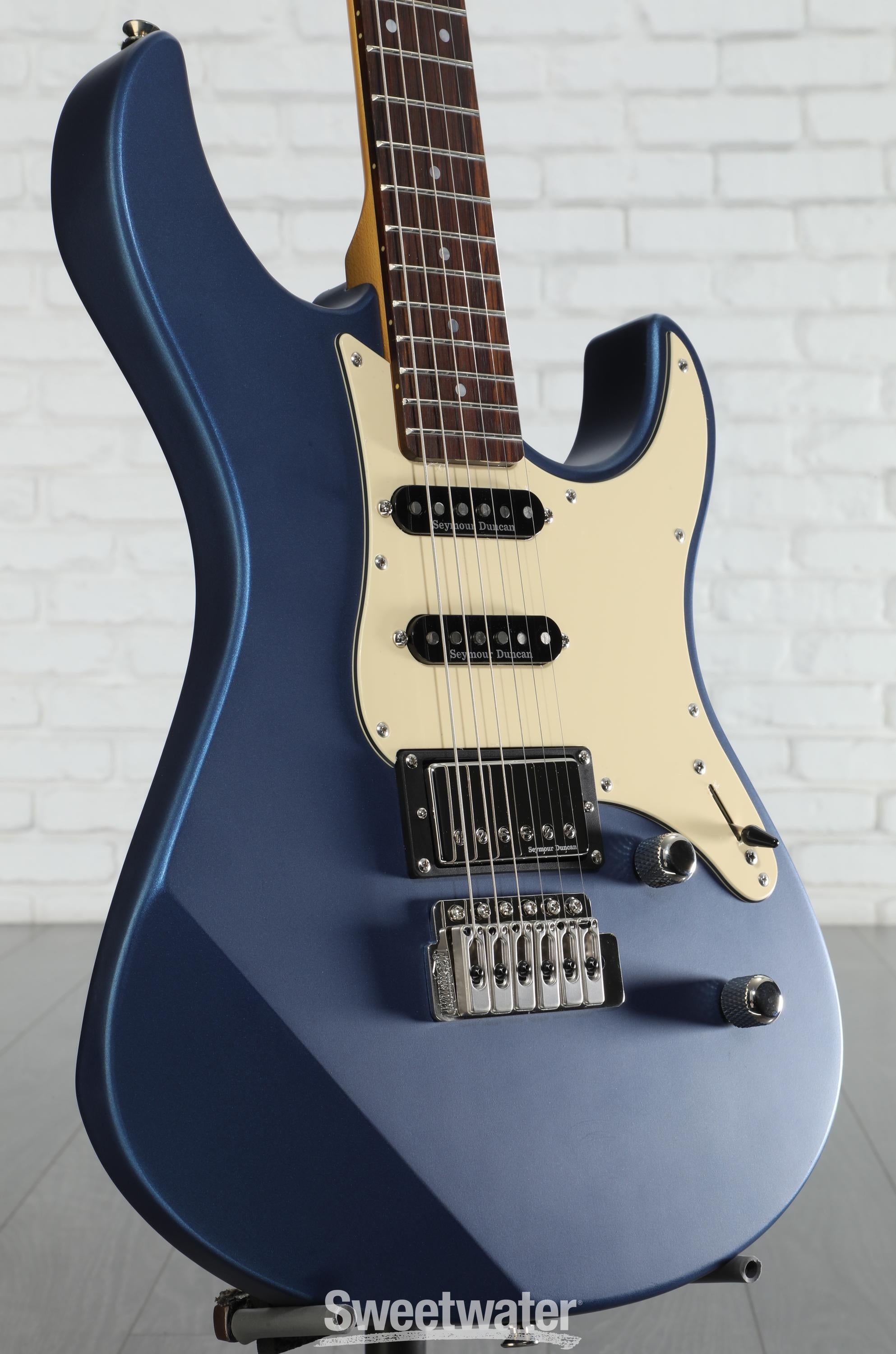 Yamaha PAC612VIIX Pacifica Electric Guitar - Matte Silk Blue