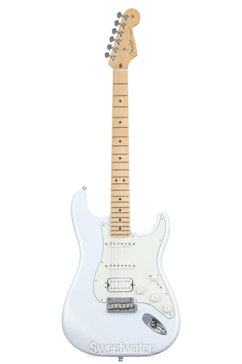 Fender Juanes Stratocaster®, Maple, Electric Guitar