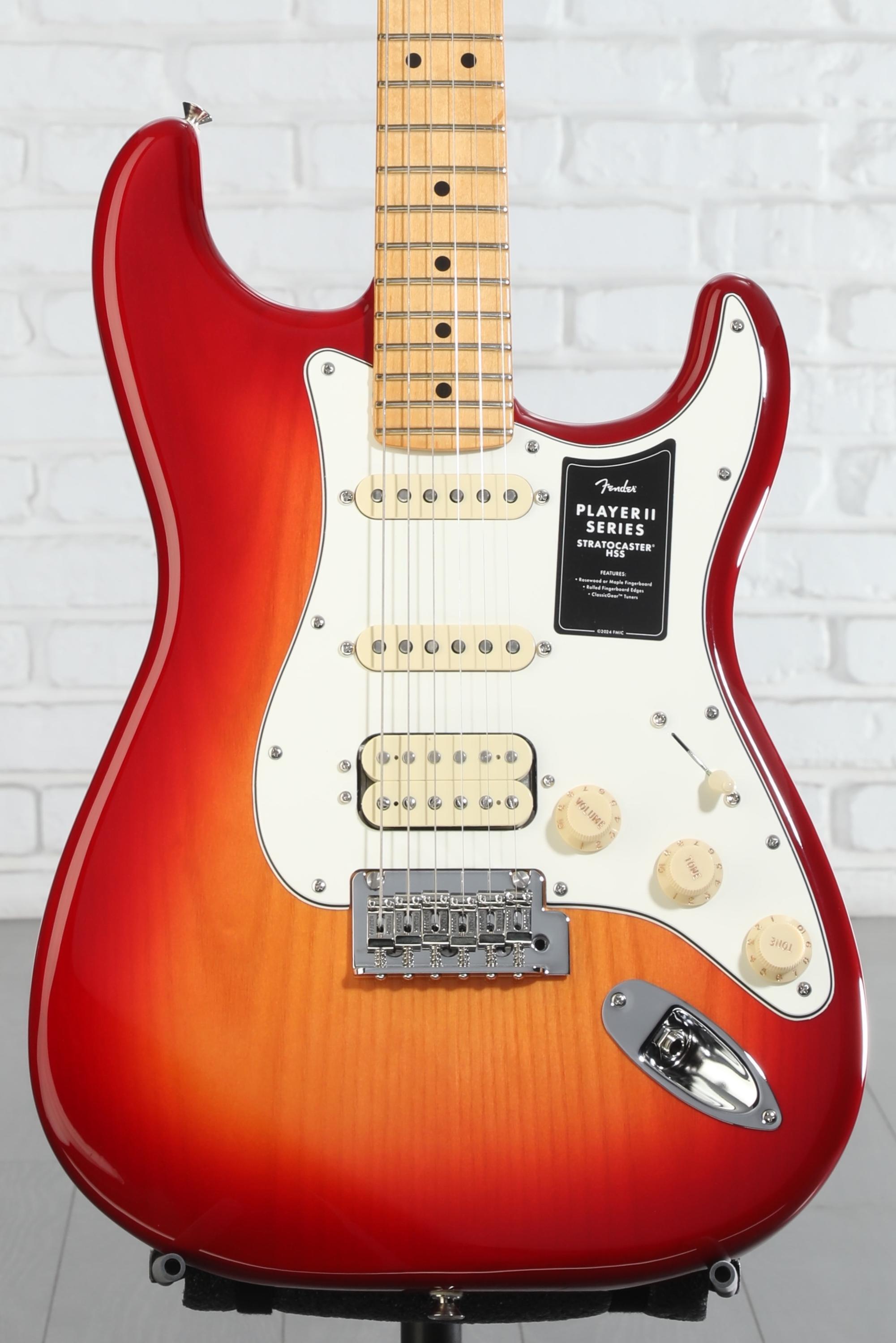 ギター FENDER Player II Aged Cherry Burst Fender Player II Stratocaster Maple Fingerboard Aged Cherry Burst