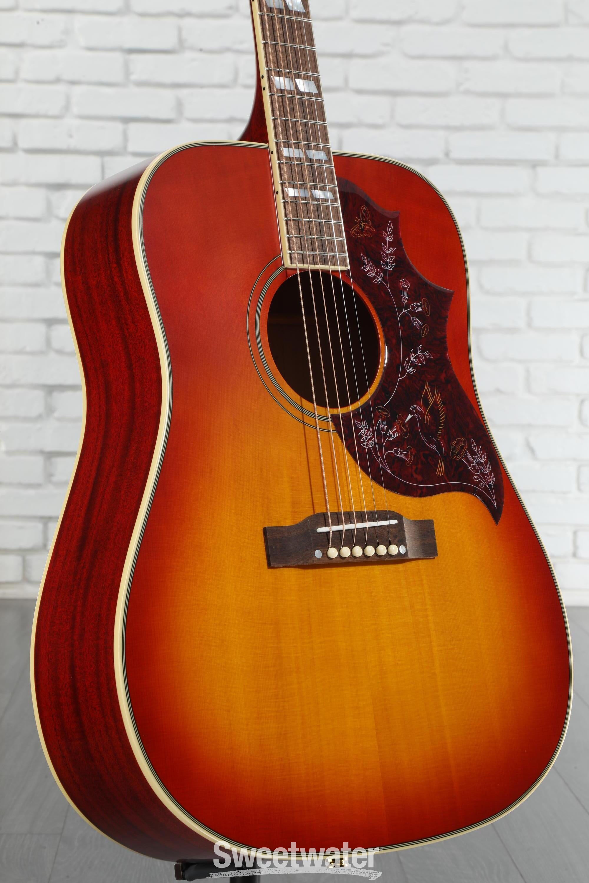 Epiphone Hummingbird Acoustic Guitar - Aged Cherry Sunburst