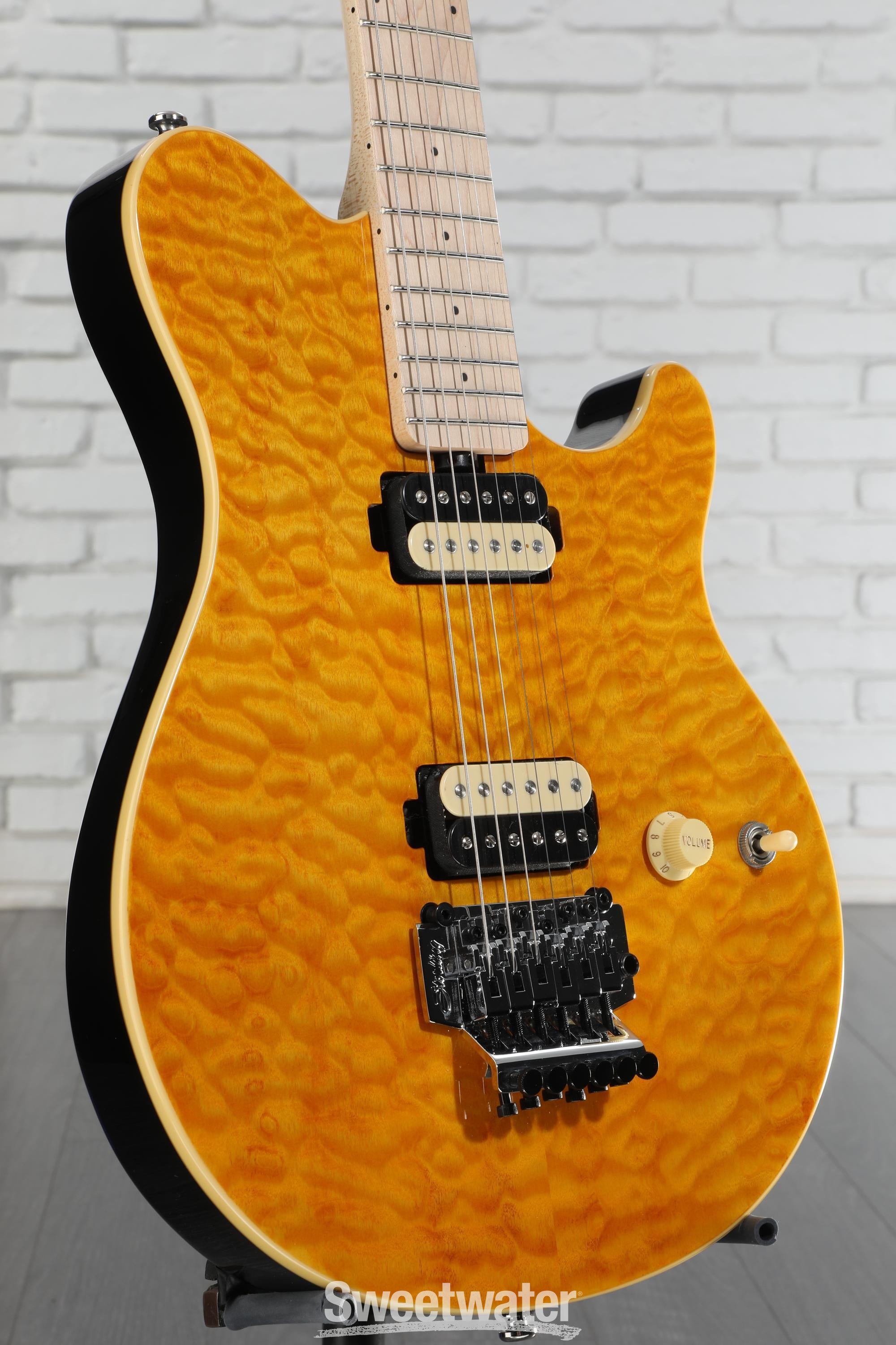 ギター SterlingbyMusicManSUBAXIS-FMTrans Gold Sterling By Music Man Axis Quilted Maple Electric Guitar