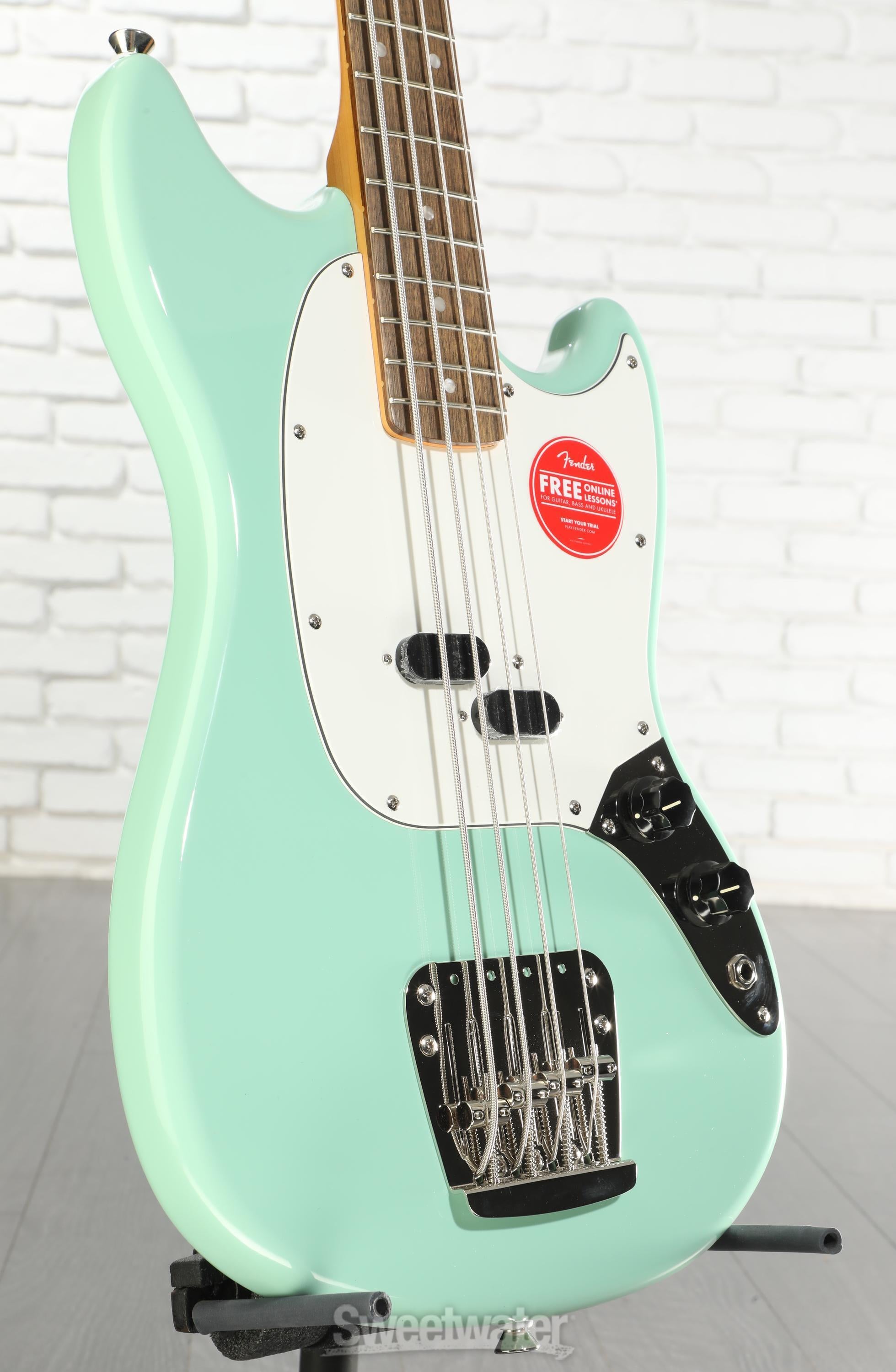 Squier Classic Vibe '60s Mustang Bass - Surf Green Reviews