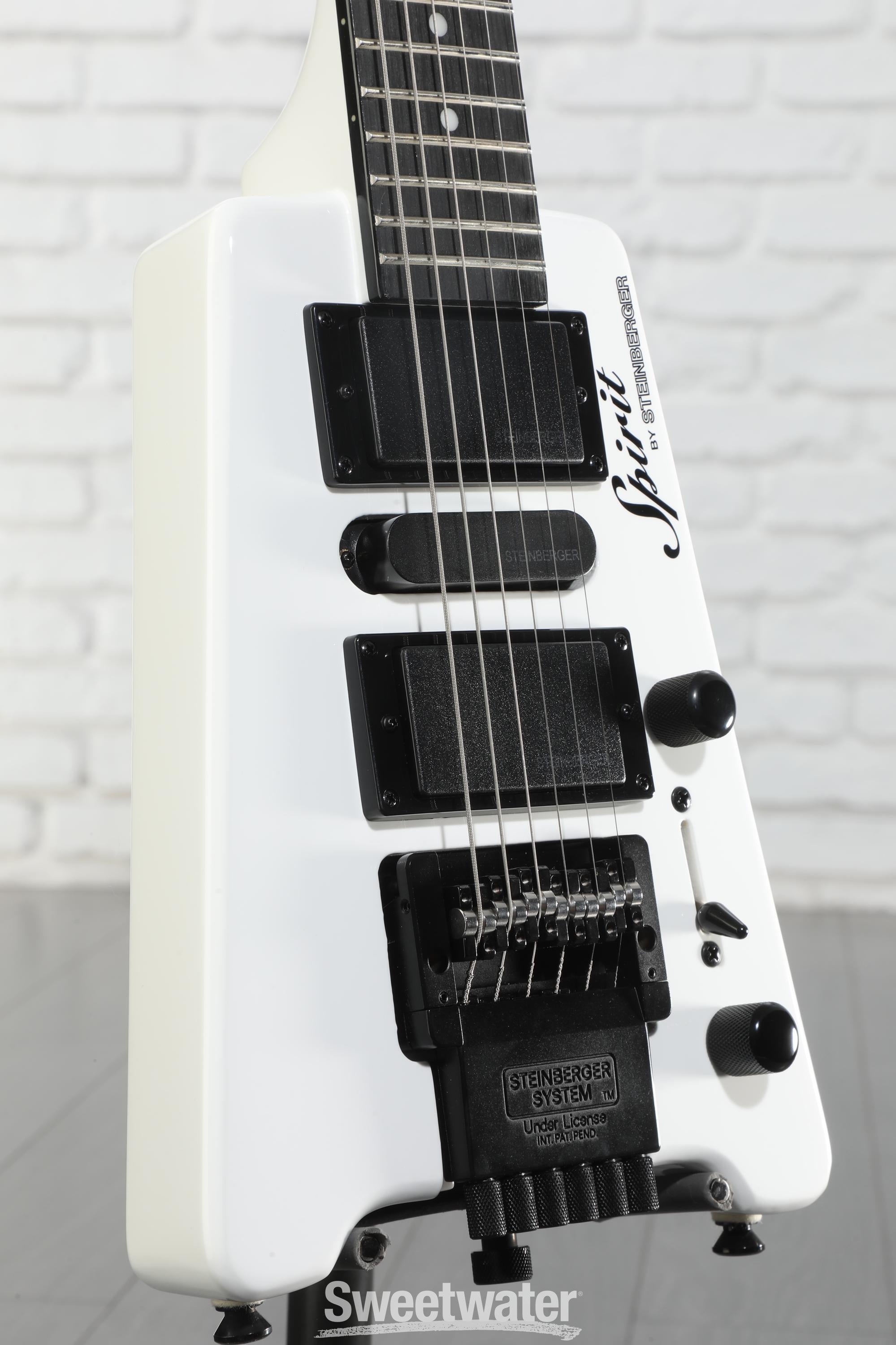 ギター STEINBERGER Spirit GT-Pro Deluxe White Steinberger Spirit GT-PRO Deluxe Electric Guitar - White