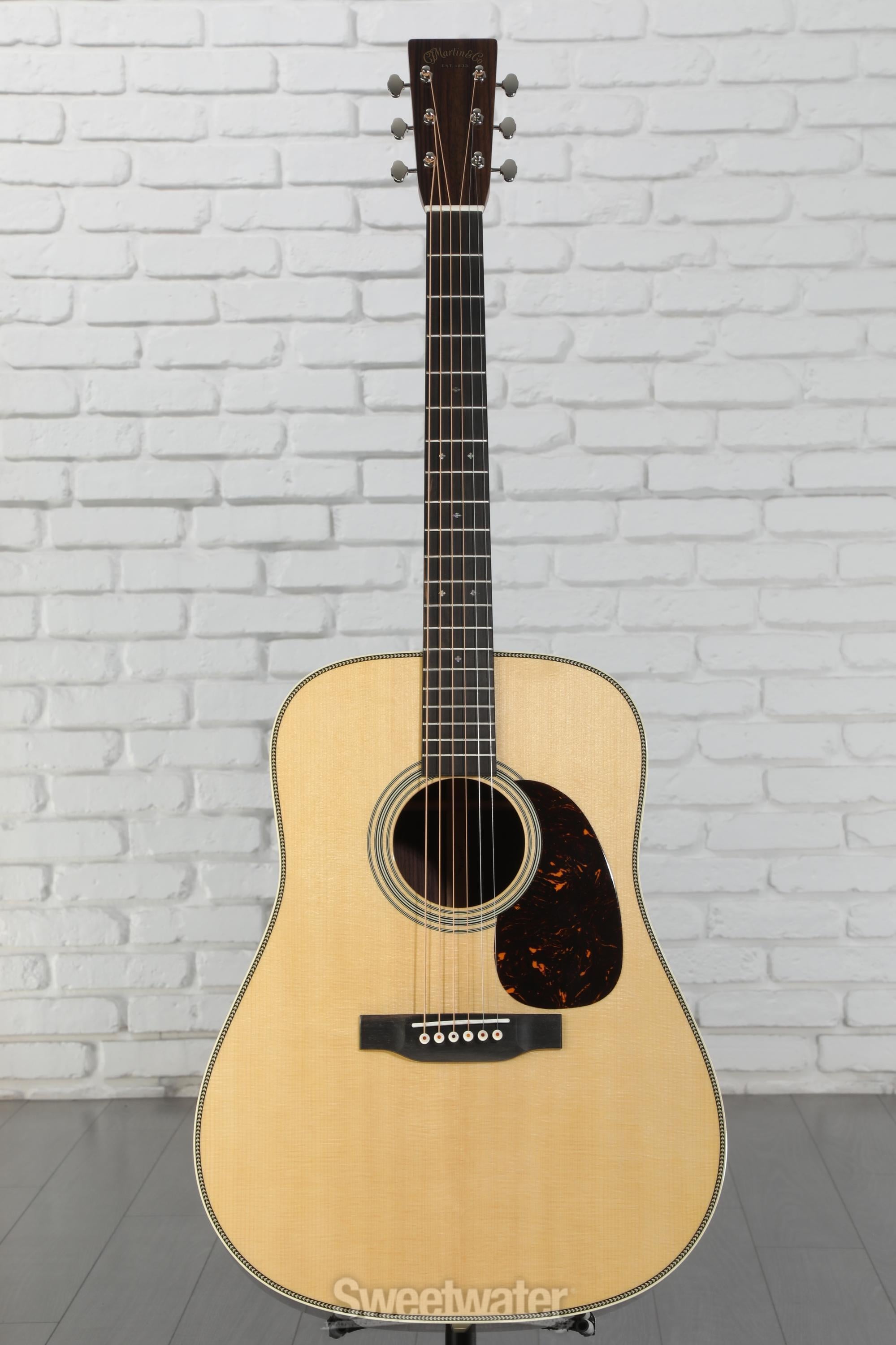 Martin HD-28 Standard Series Acoustic Guitar - Natural with