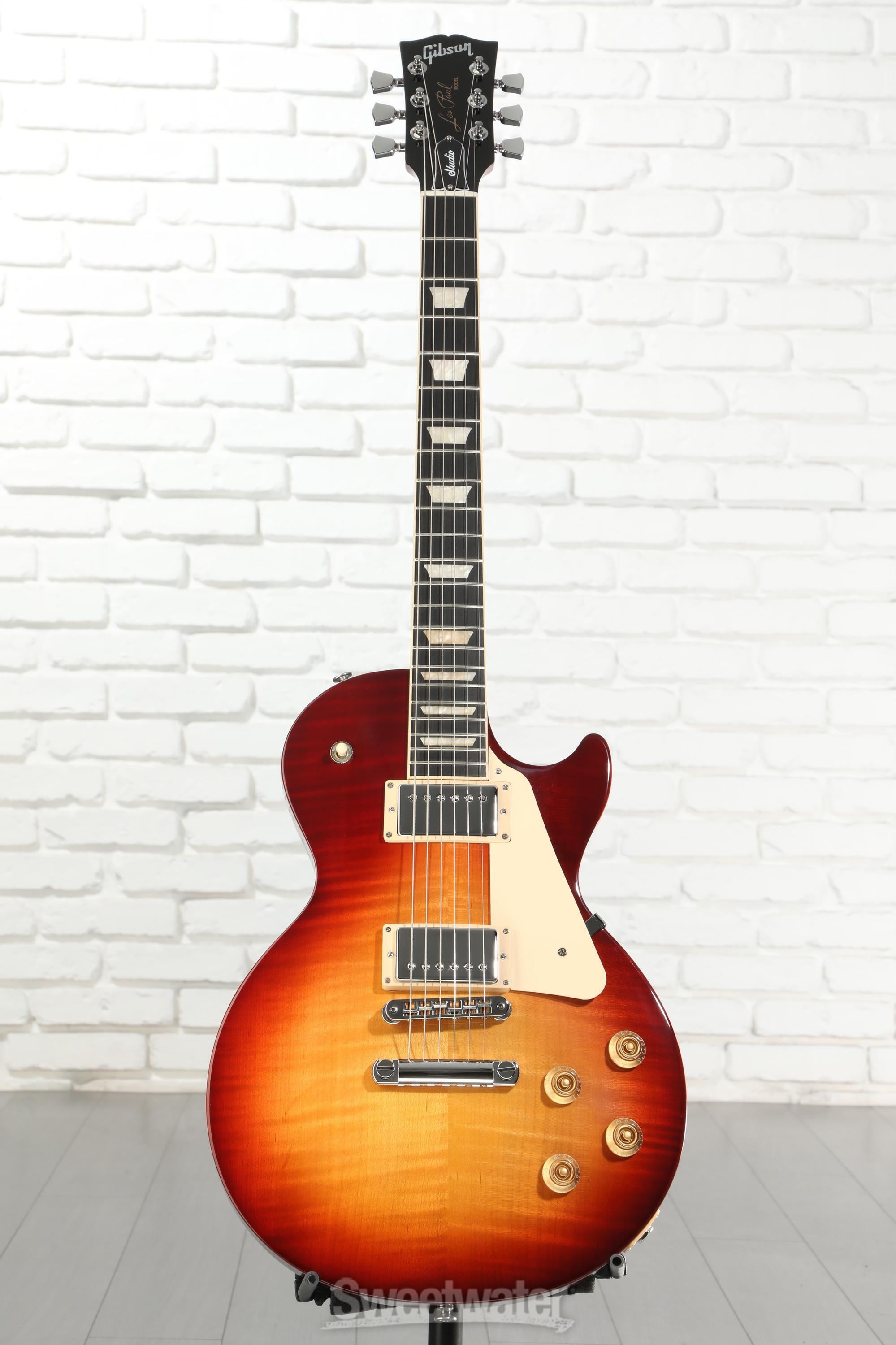 ギブソン　Les Paul Studio Gibson Les Paul Studio 2016, High Performance - Vintage Sunburst
