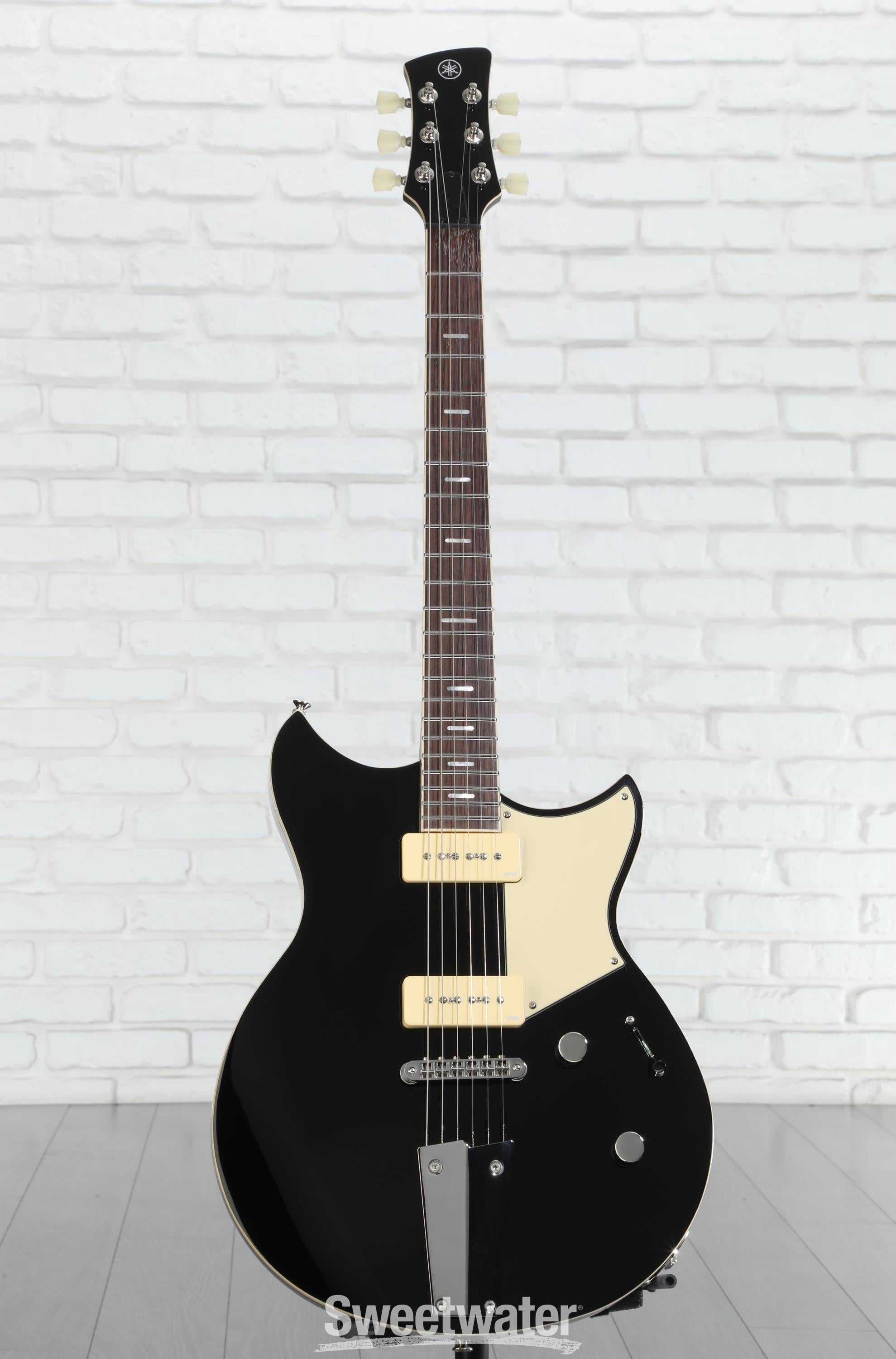 ギター YAMAHA REVSTAR RSS02T BLACK Yamaha Revstar Standard RSS02T Electric Guitar - Black | Sweetwater