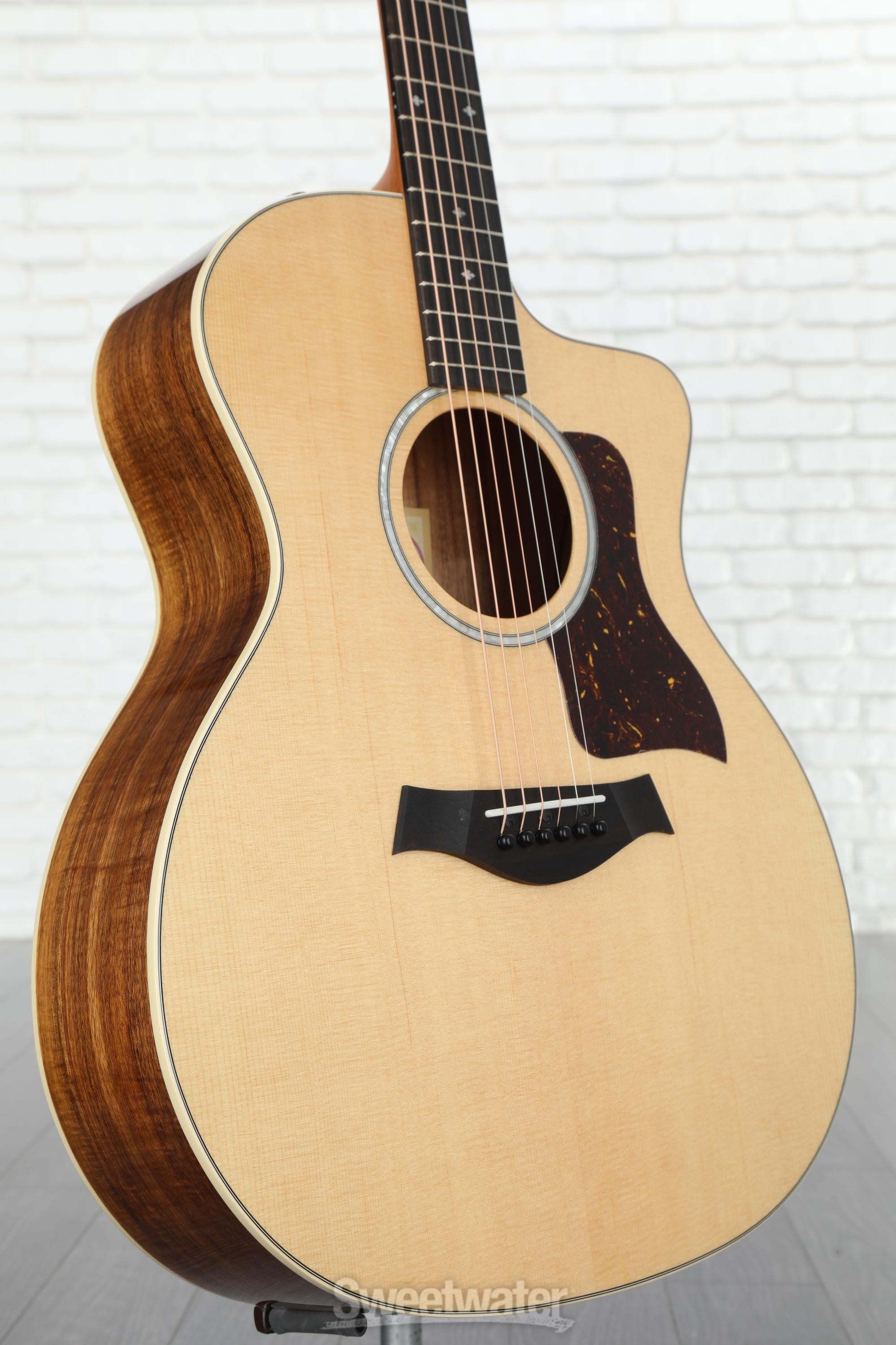 Taylor 214ce-K Deluxe Dent and Scratch Acoustic-Electric Guitar