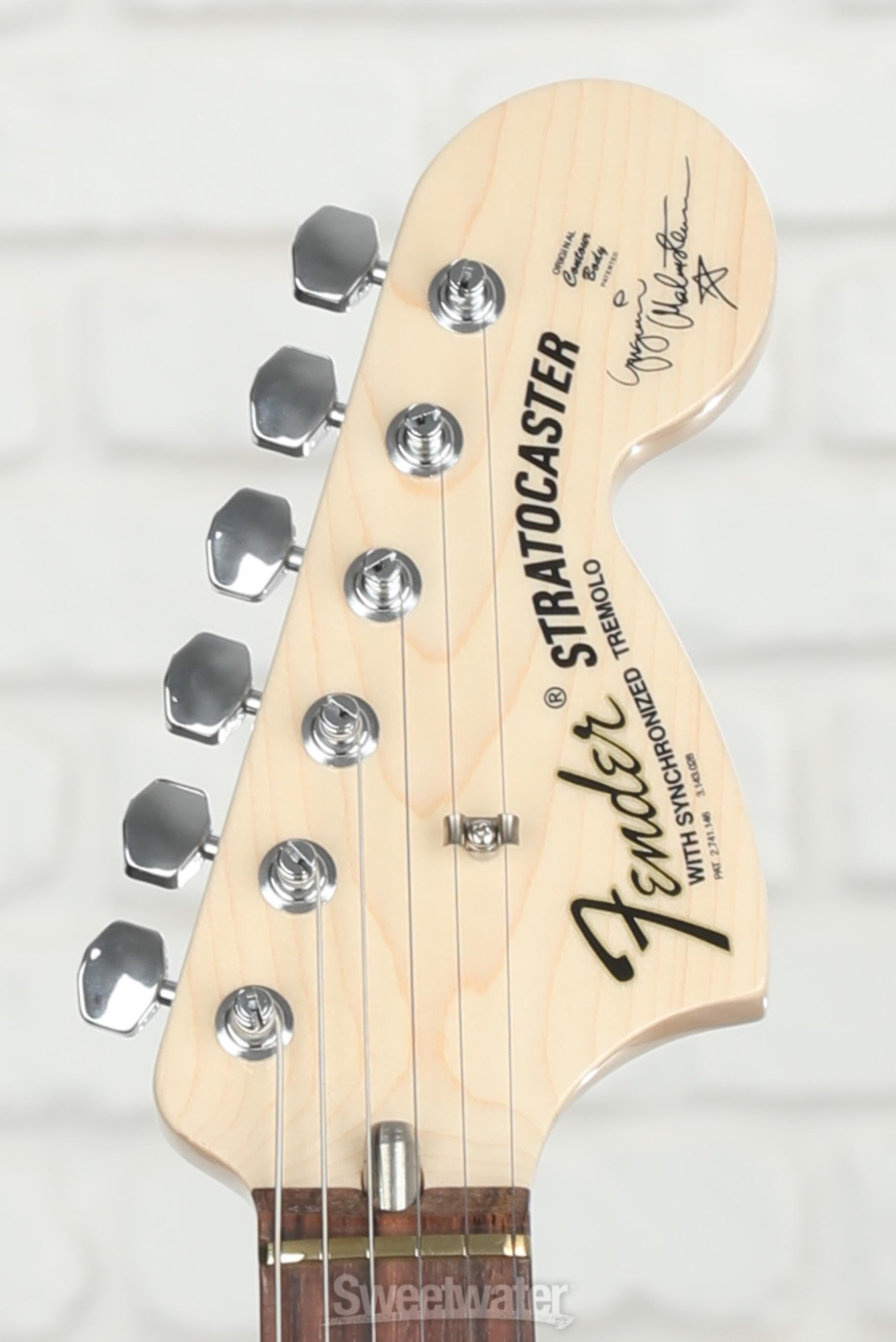 ギター Fender Yngwie Malmsteen Vintage White Amazon.com: Fender Yngwie Malmsteen Stratocaster - Vintage