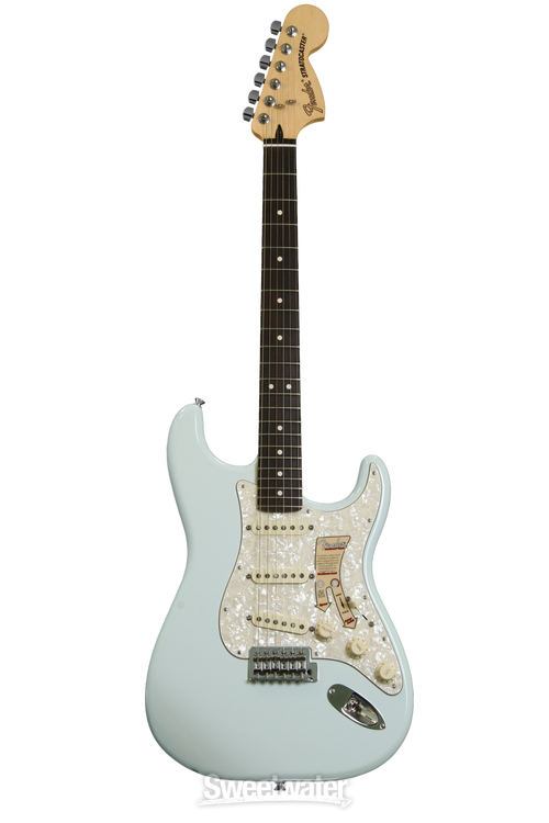 Fender deals stratocaster roadhouse