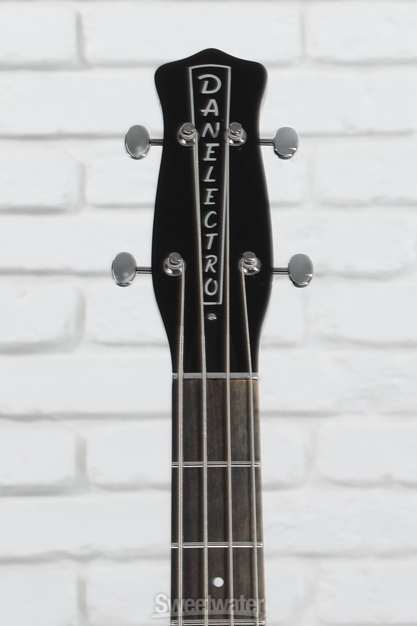Danelectro '59DC Short Scale Bass Guitar - Black Metalflake