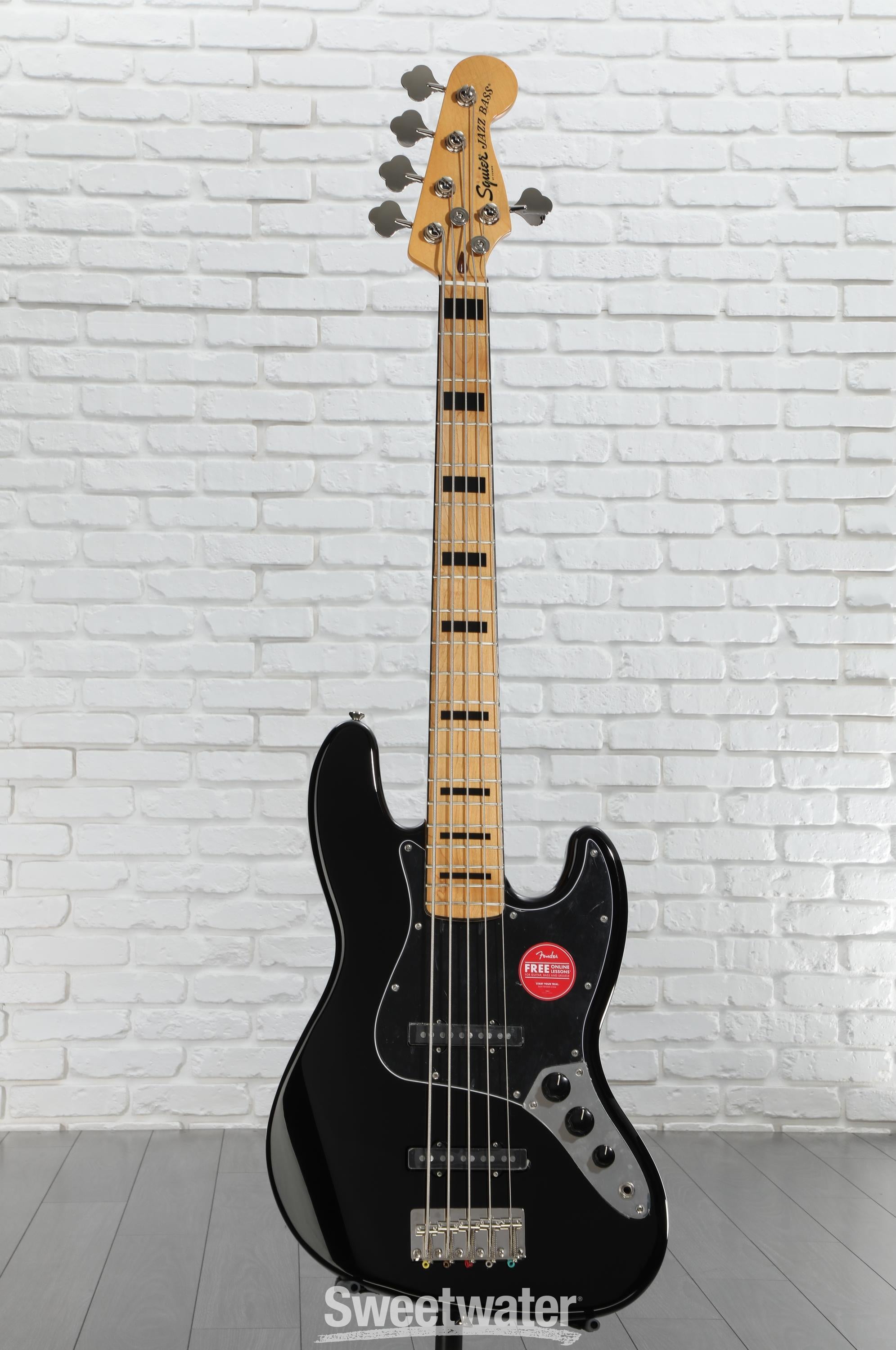 Squier Classic Vibe '70s Jazz Bass V - Black with Maple