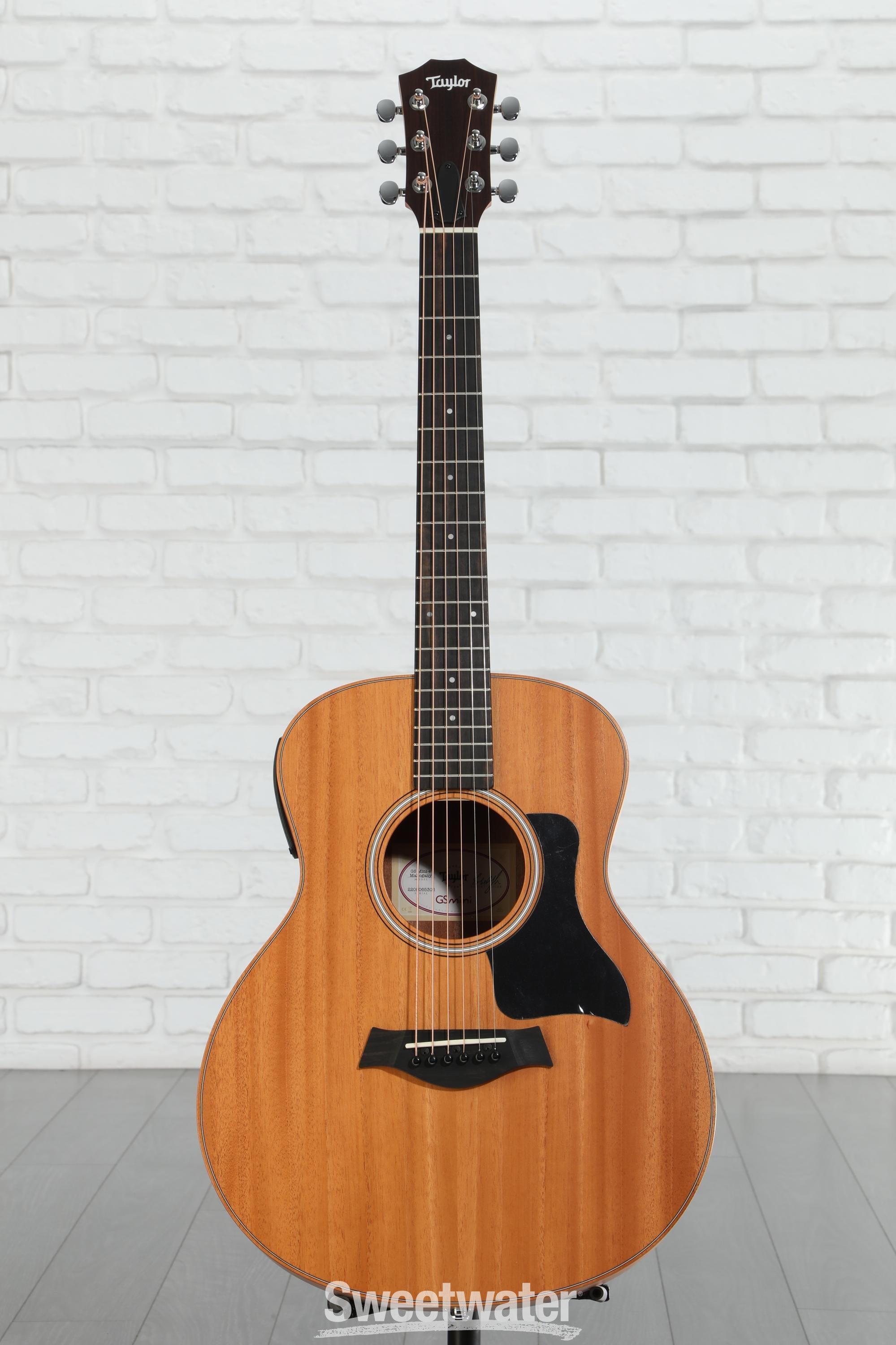 Taylor GS Mini-e Mahogany Acoustic-electric Guitar - Natural