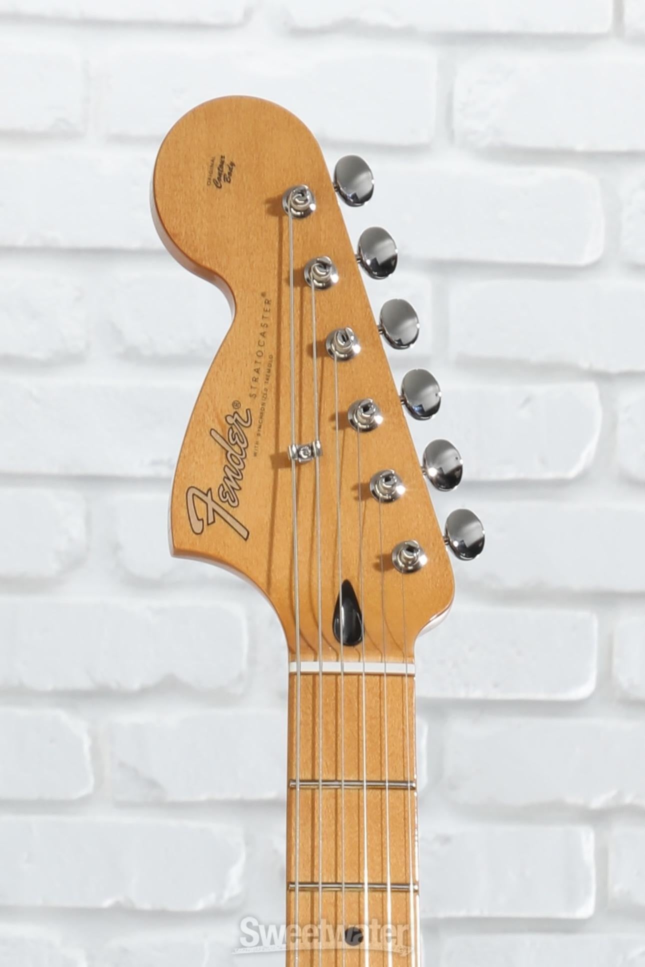 Fender Jimi Hendrix Stratocaster - 3-Tone Sunburst with Maple Fingerboard