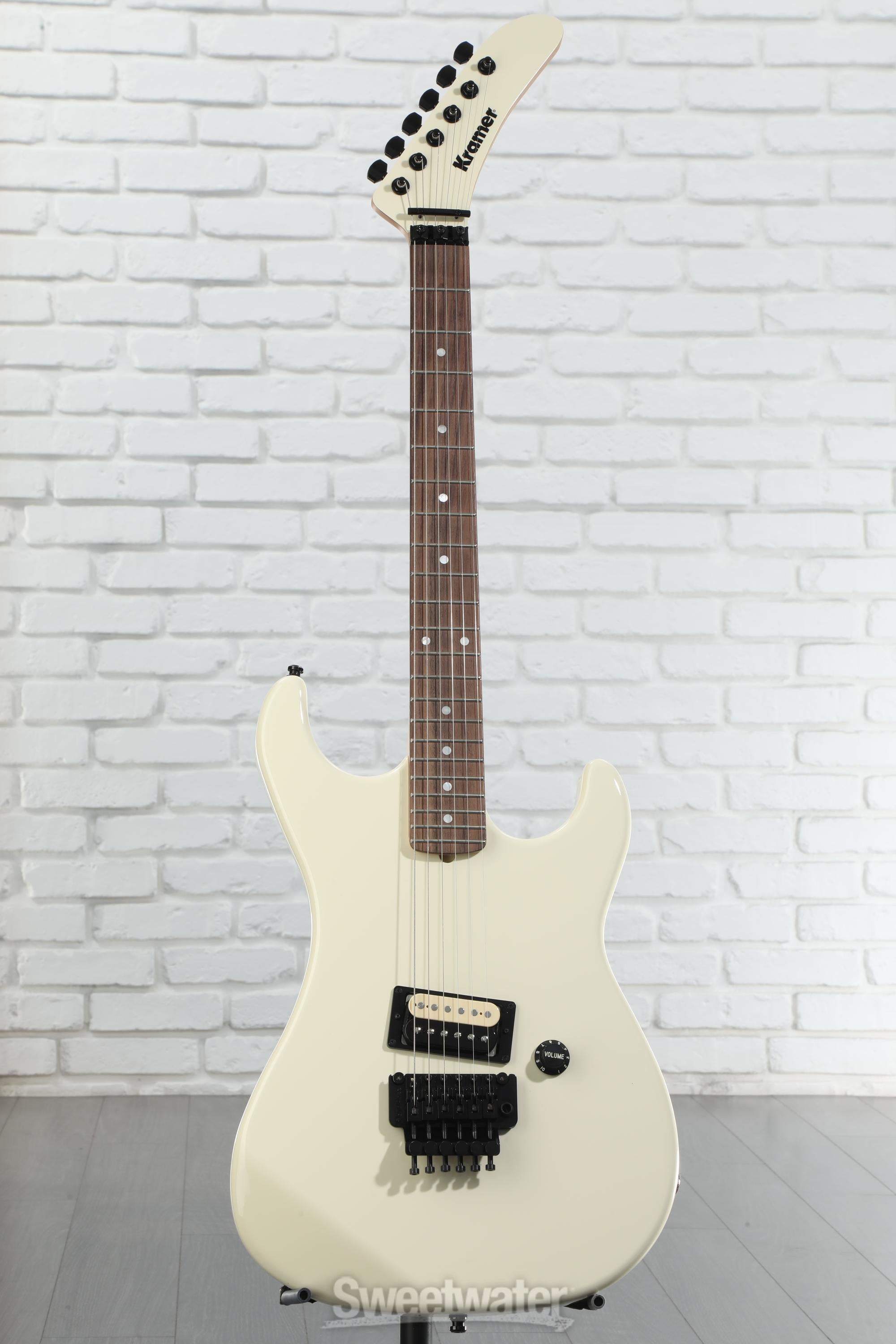 ギター Kramer Bareta Seymour Duncan Floyd Rose Kramer Baretta in Jumper Red - B's Music Shop