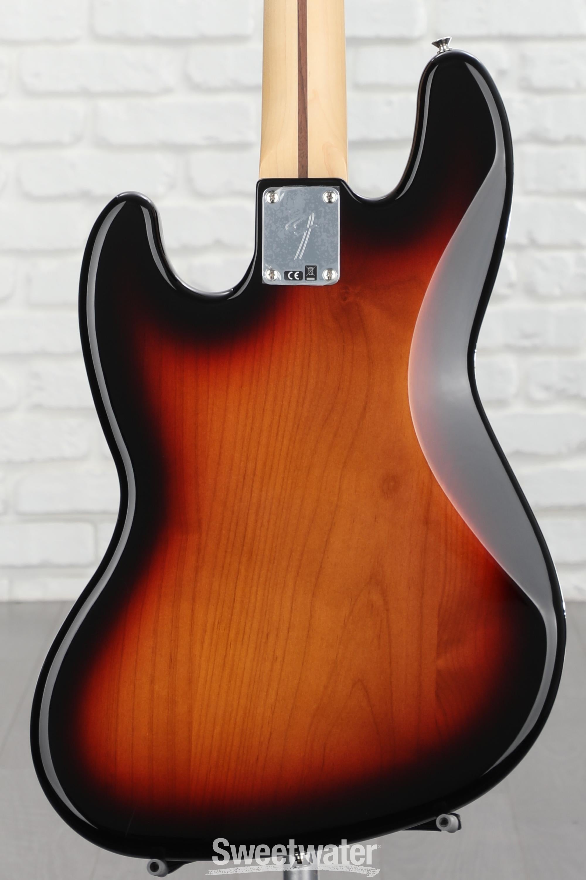 Fender Player Jazz Bass - 3-Tone Sunburst with Pau Ferro