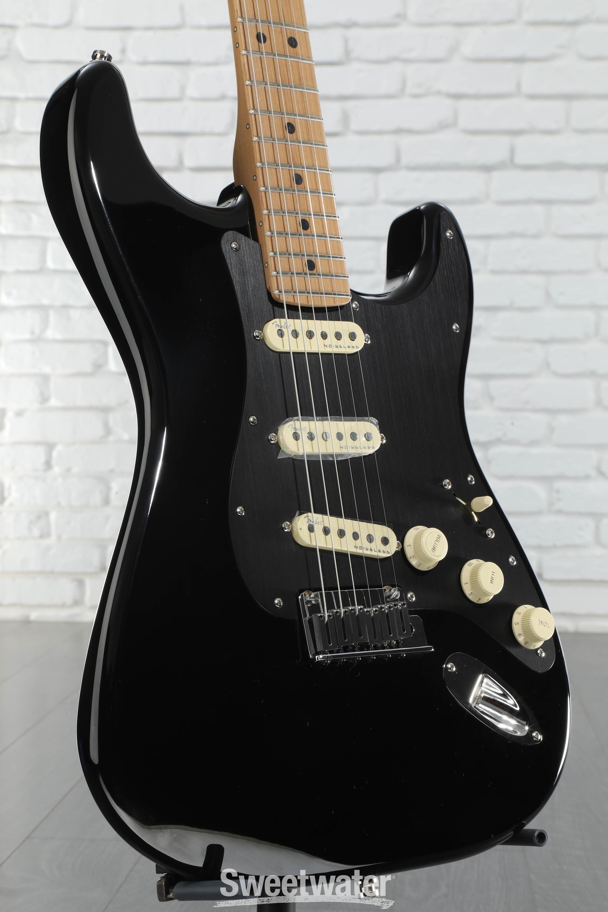 Fender American Ultra II Stratocaster - Black (Sweetwater Exclusive)
