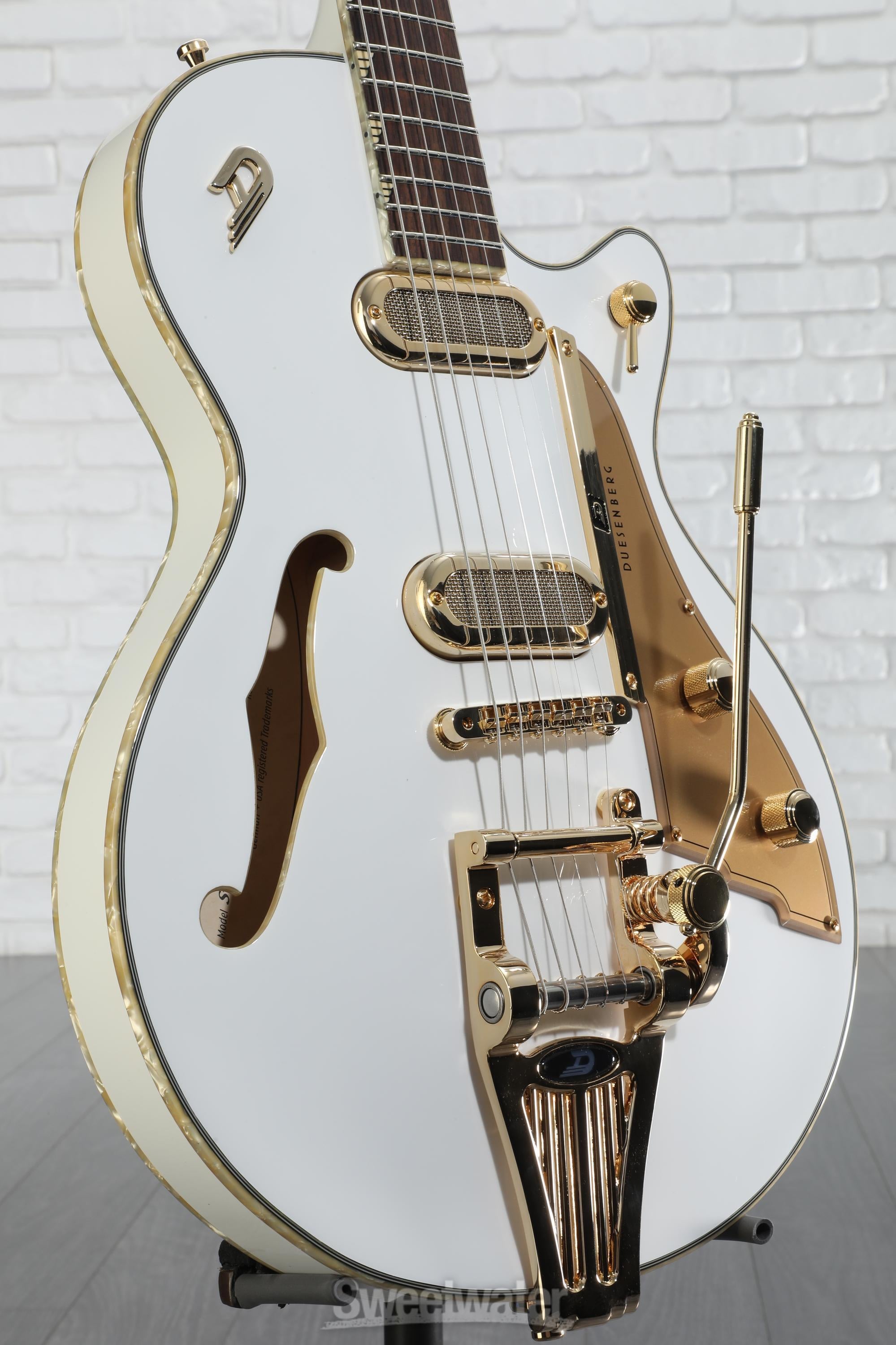 Electric Guitars - Sweetwater