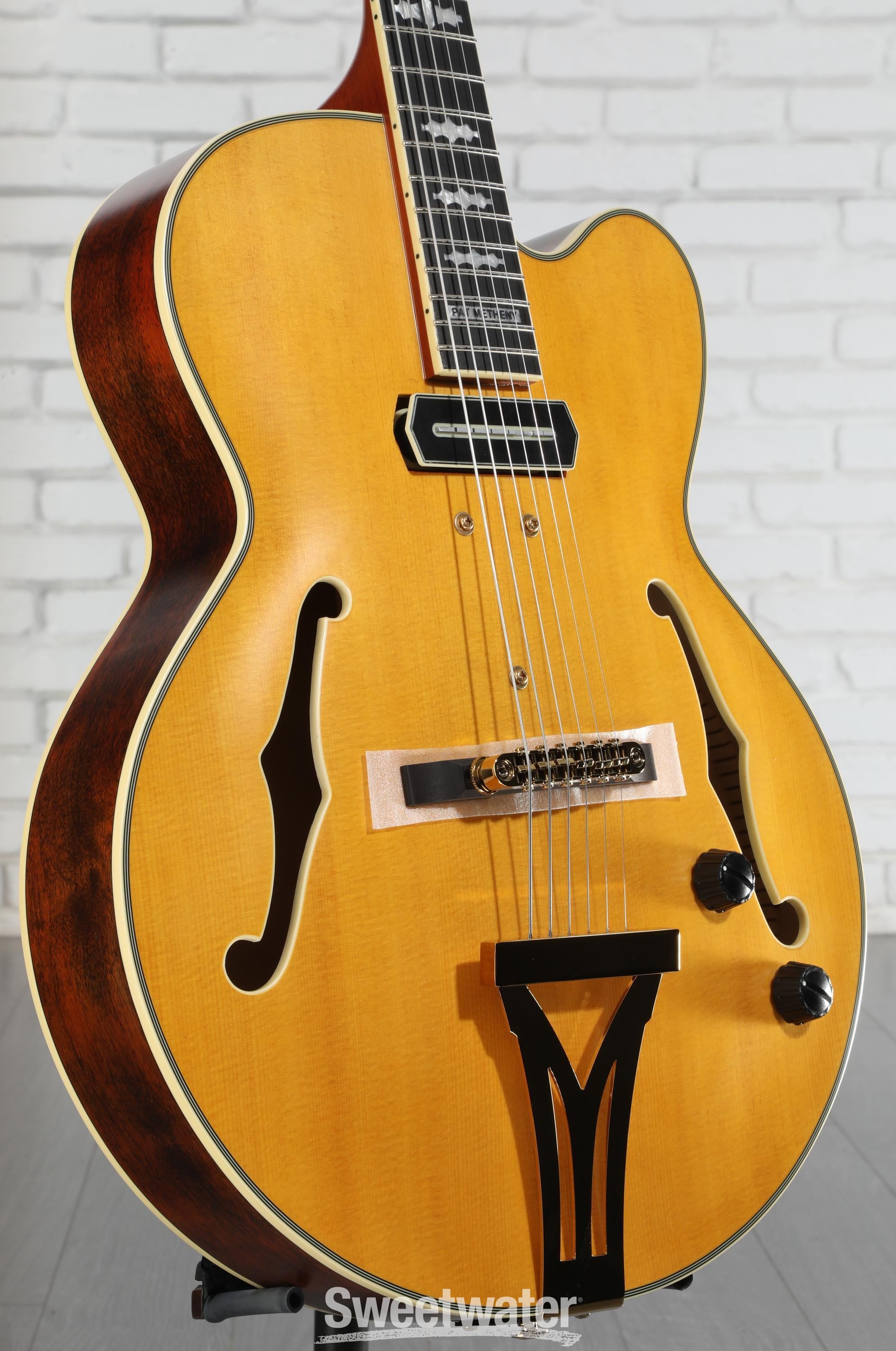 cotrane様　Ibanez PM3C Natural Amber Amazon.com: Ibanez PM3C Pat Metheny Signature Hollowbody