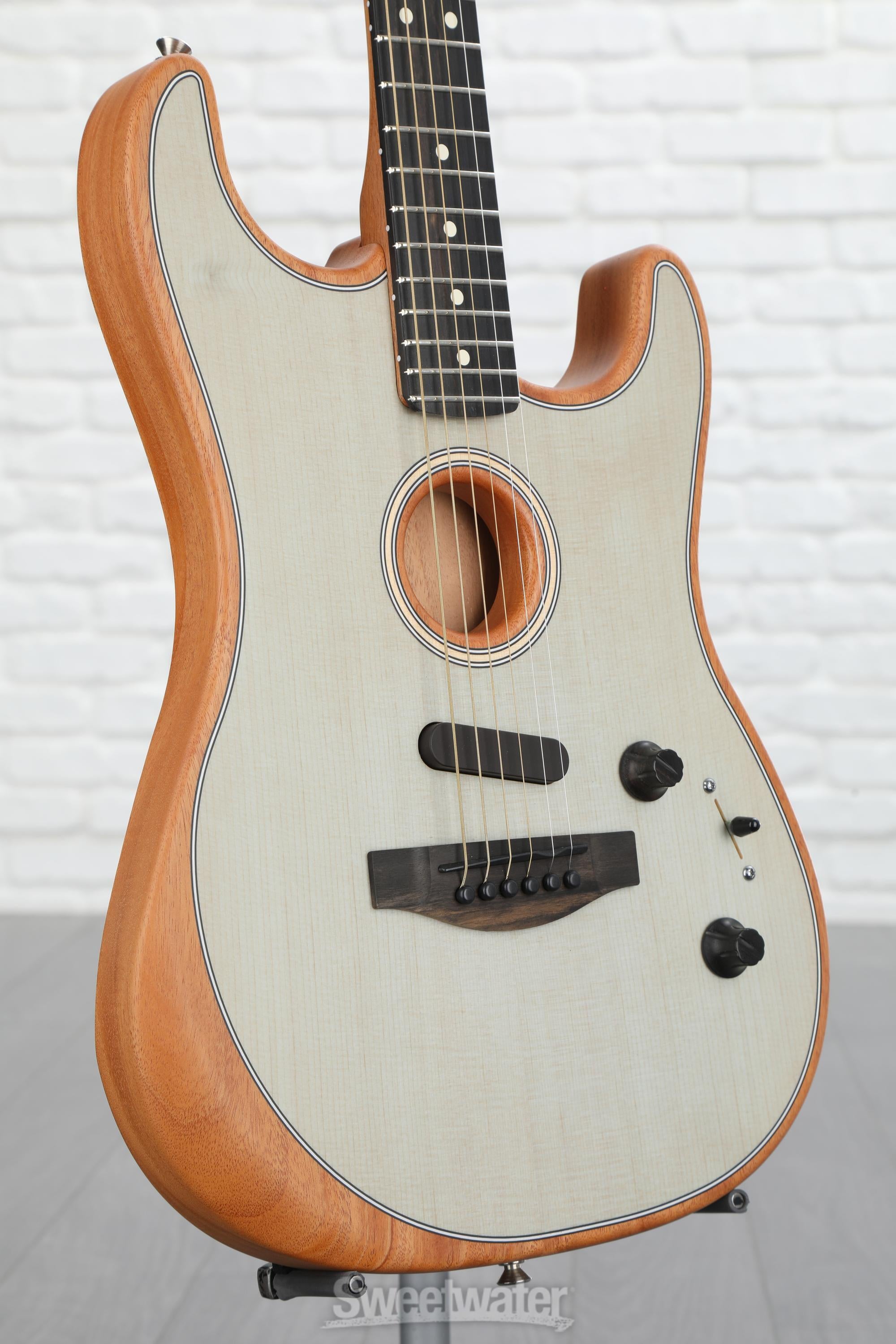 Fender American Acoustasonic Stratocaster Acoustic-electric Guitar -  Transparent Sonic Blue