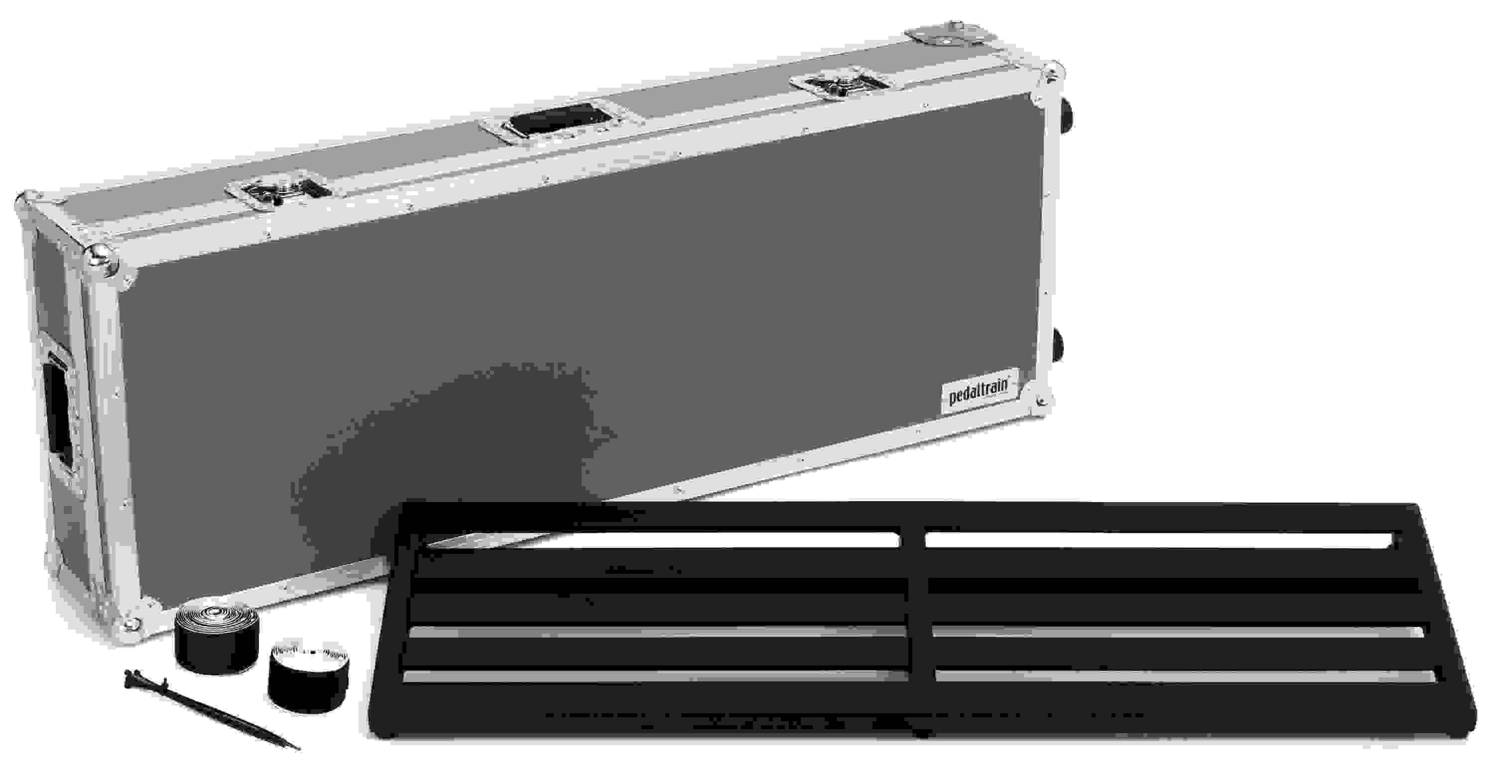 Pedaltrain Terra TCW 42x14.5-inch Pedalboard with Wheeled Tour Case