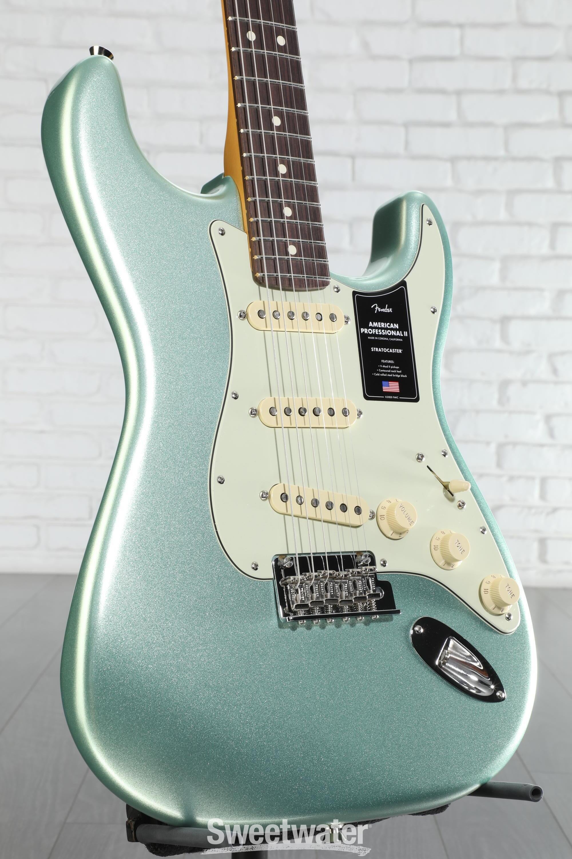 Fender American Professional II Stratocaster - Mystic Surf Green