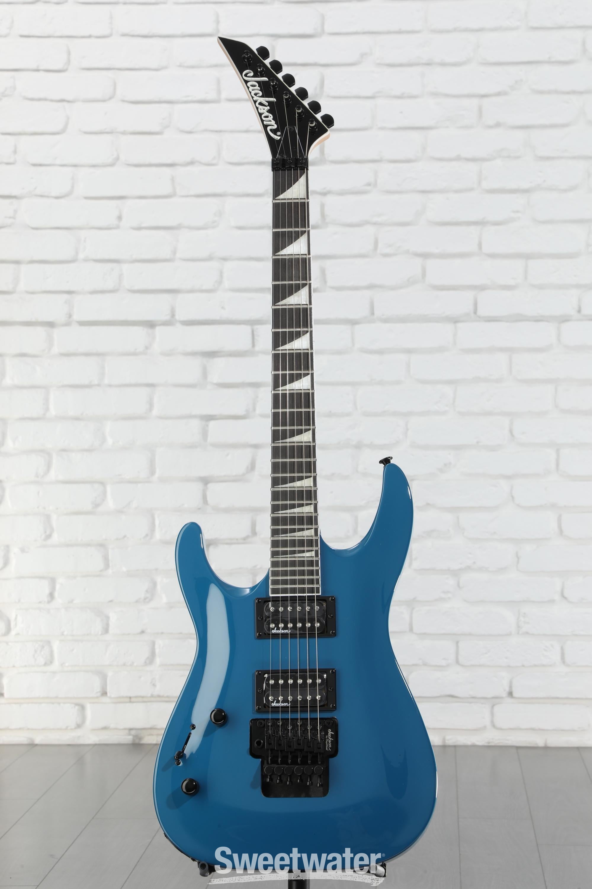 【10406】 JACKSON / JS32 Dinky Blue Amazon.com: Jackson JS Series Dinky Arch Top JS32 DKA