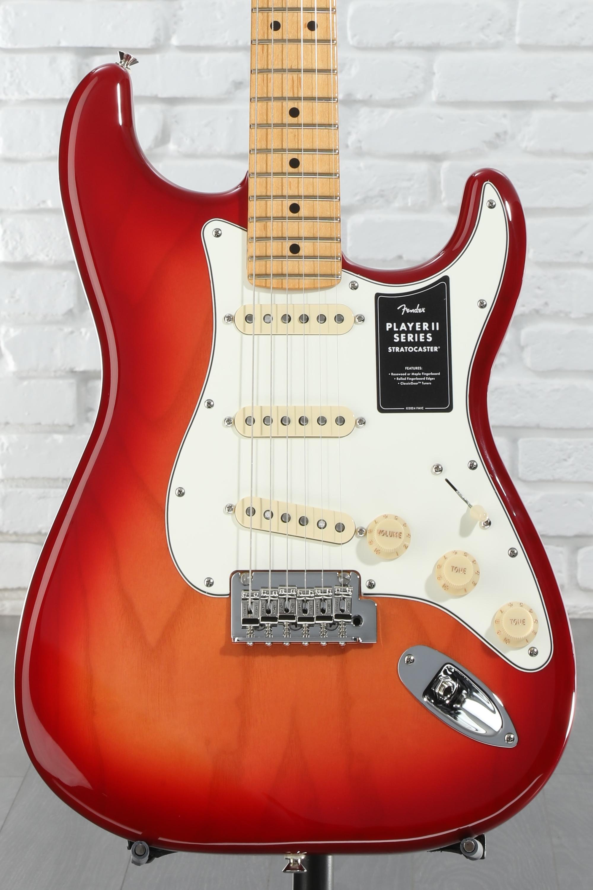 Amazon.com: Fender Player Stratocaster SSS Electric Guitar