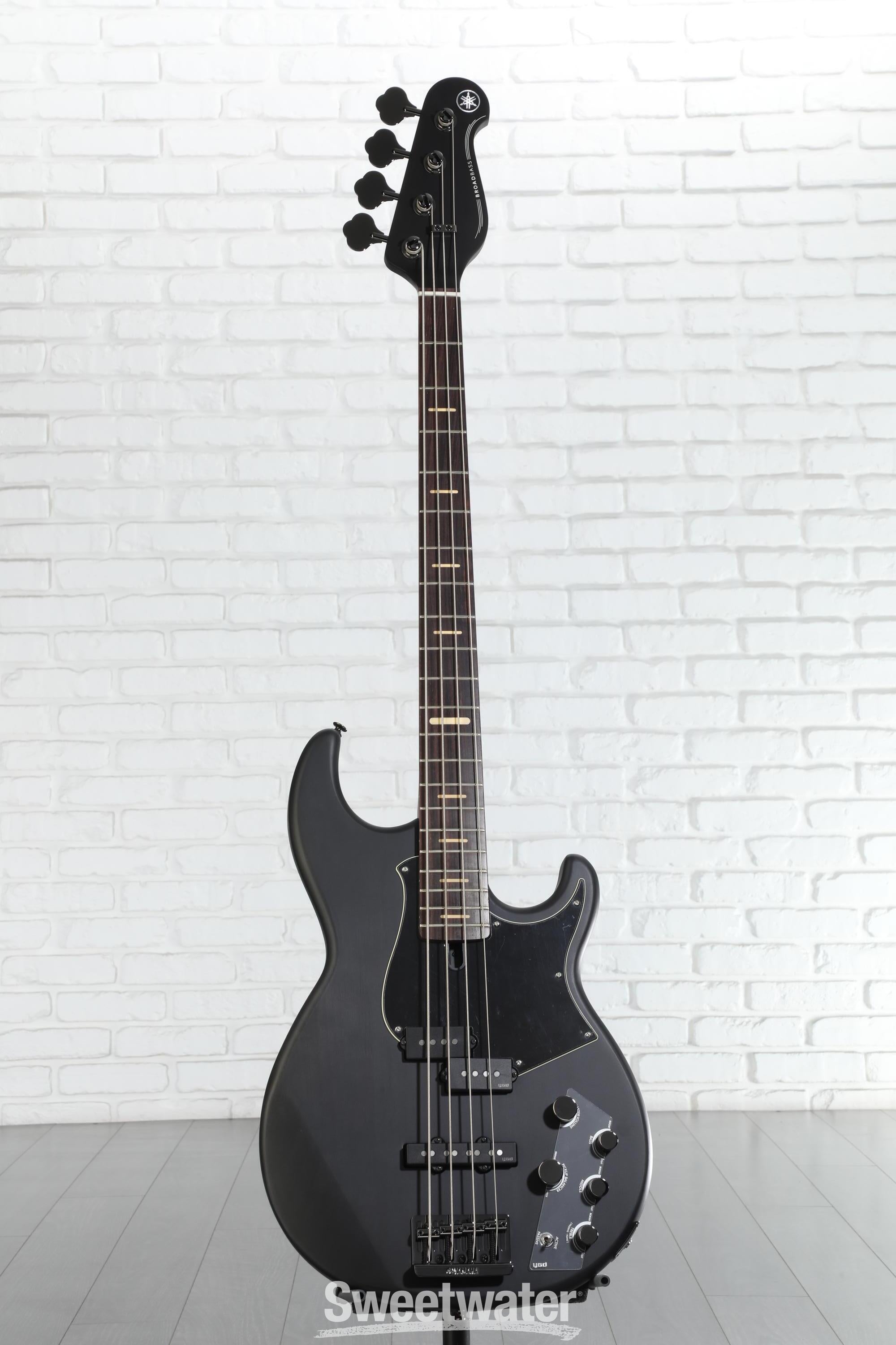 Yamaha BB734A 4-string Bass Guitar - Translucent Matte Black