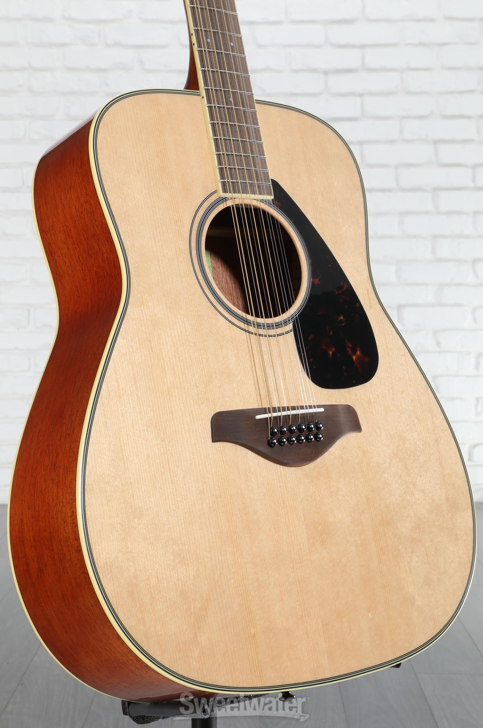 Yamaha FG820-12 12-string Acoustic Guitar - Natural | Sweetwater