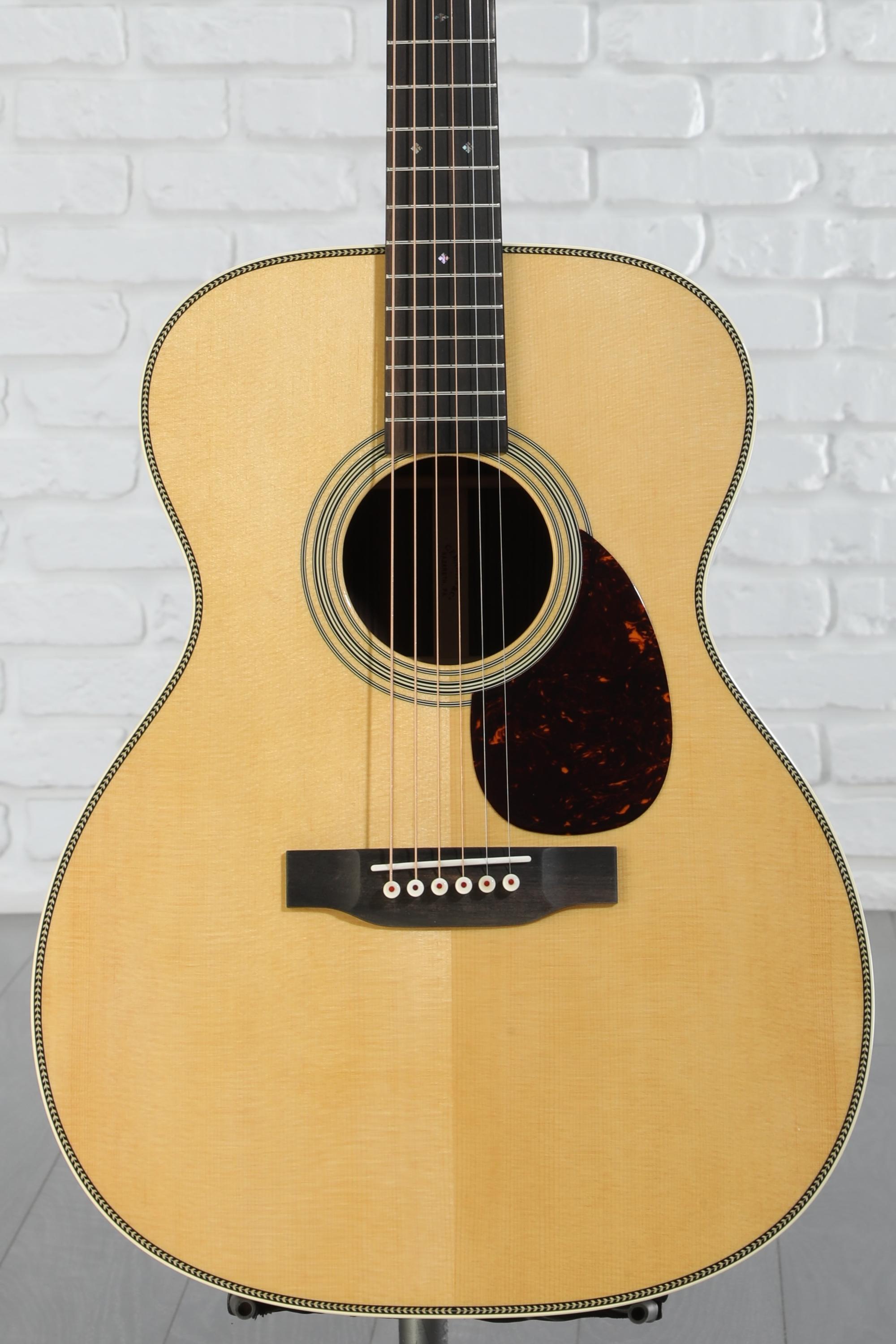 Martin OM-28 Standard Series Acoustic Guitar - Natural with