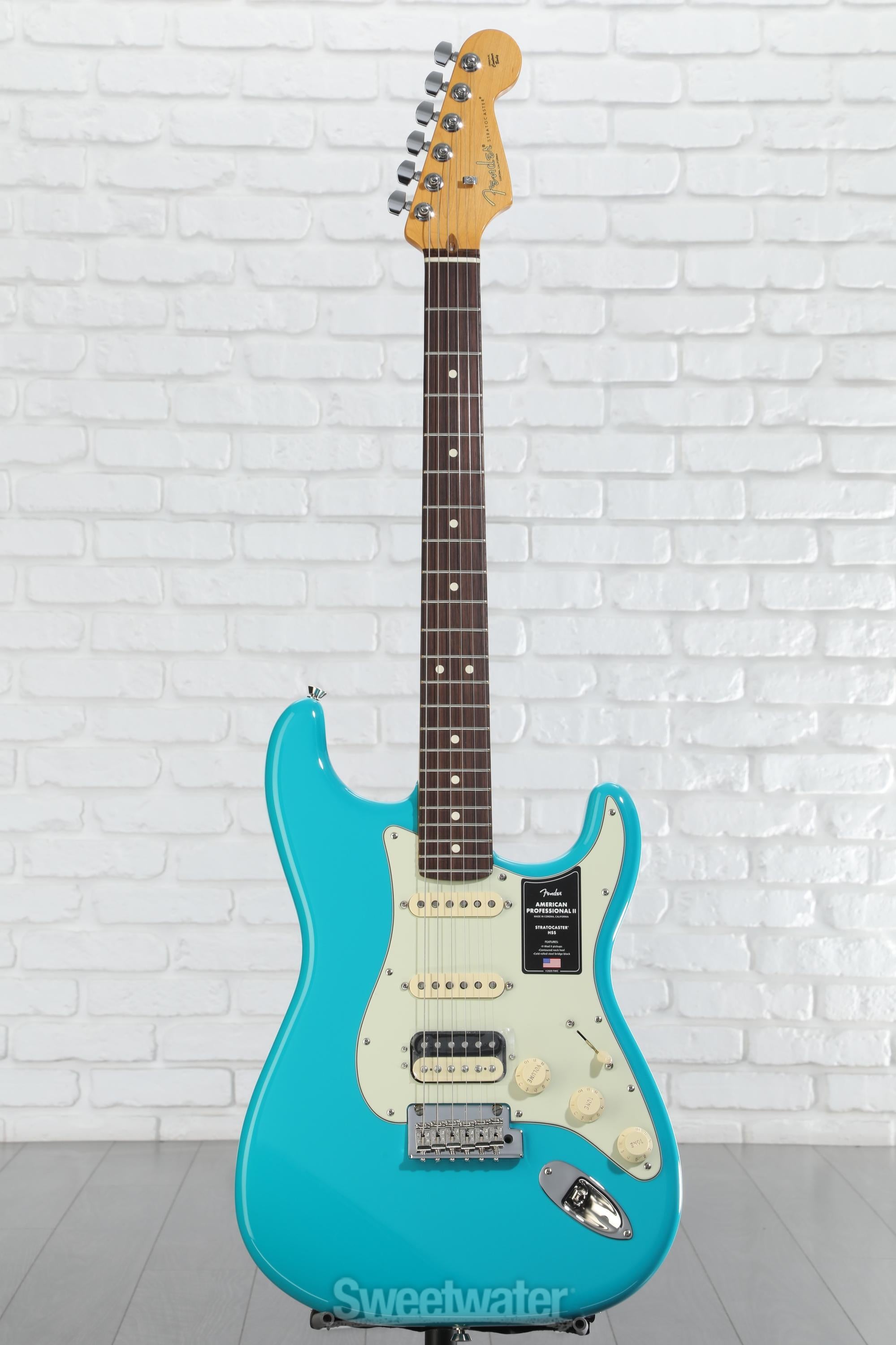 Fender American Professional II Stratocaster HSS - Miami Blue with
