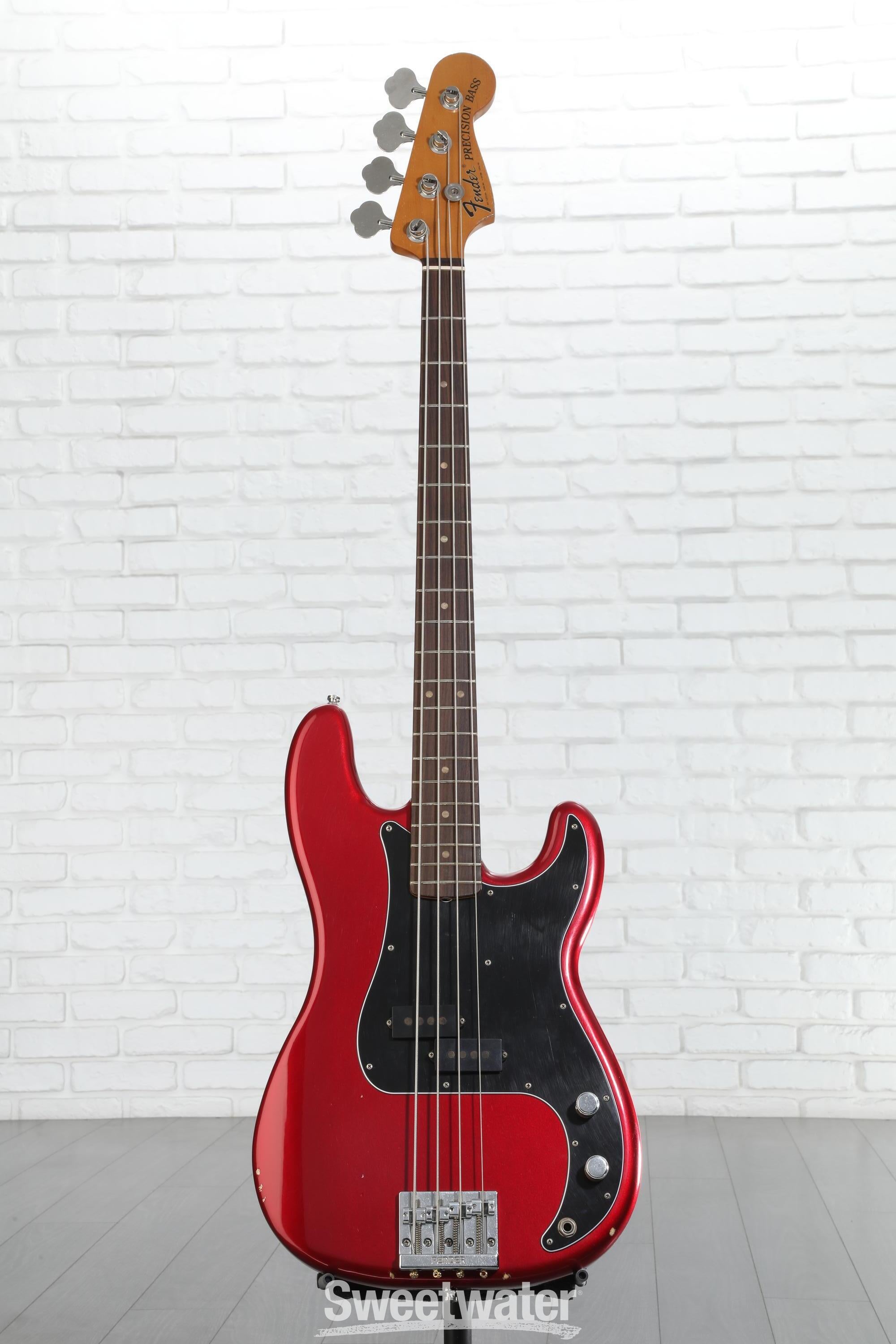 ベース Fender Road Worn NATE MENDEL P BASS Fender Nate Mendel Precision Bass - Road Worn Candy Apple
