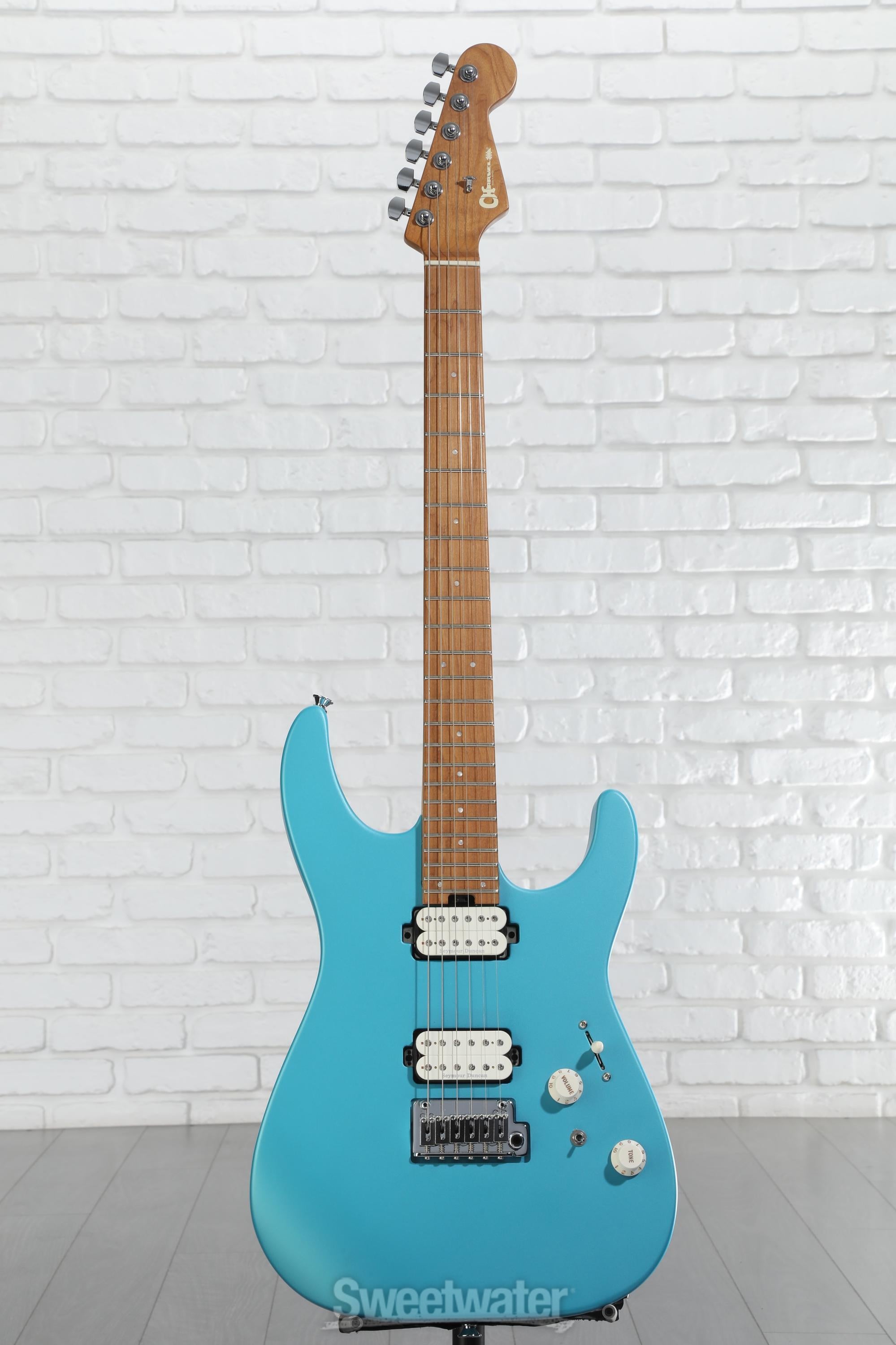 ほぼ新品CHARVEL Pro-Mod DK24 HH 2PT Blue Charvel Pro-Mod DK24 HH 2PT Electric Guitar - Matte Blue