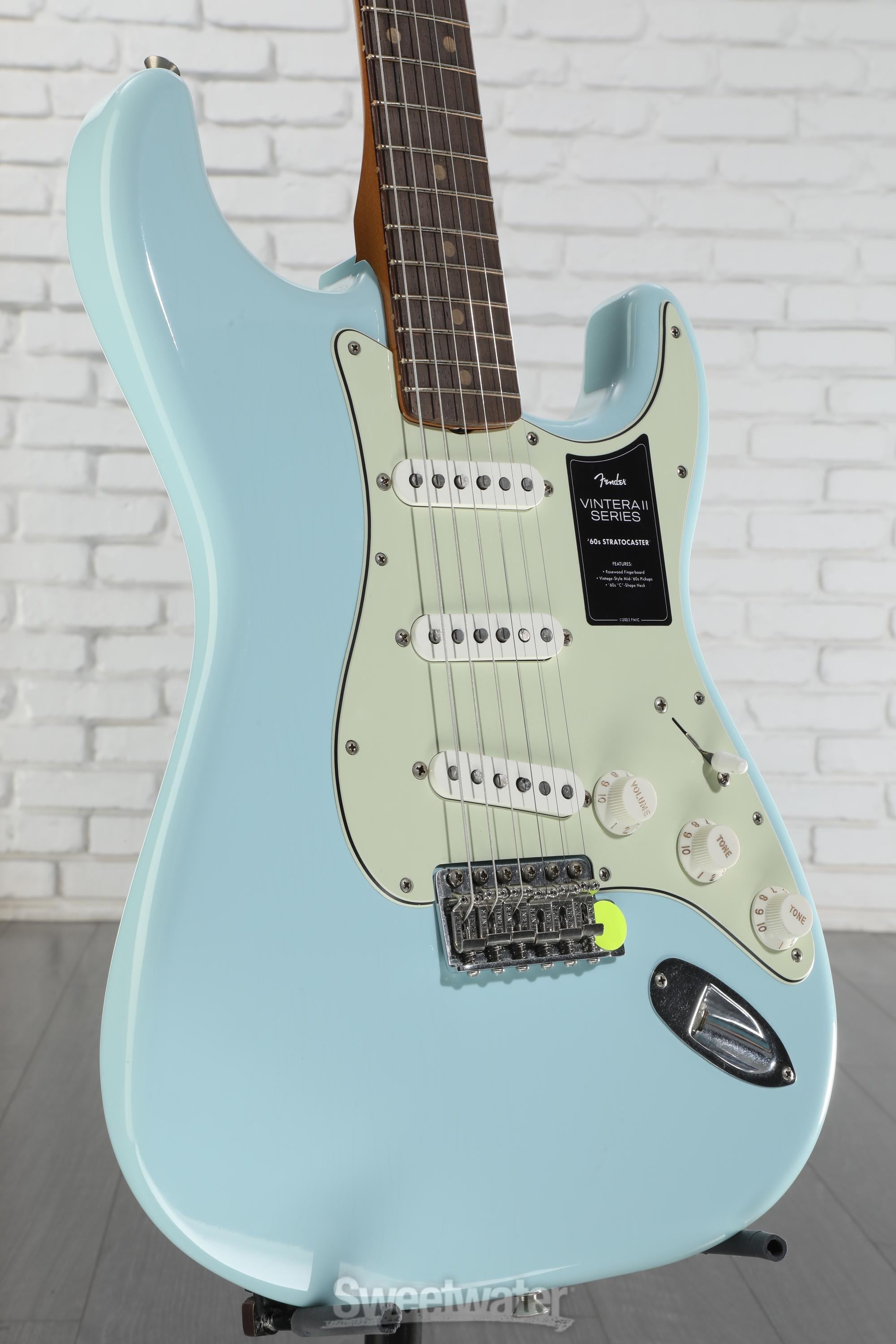 Fender Vintera Road Worn '60s ストラト Fender Vintera Road Worn '60s Stratocaster | Reverb