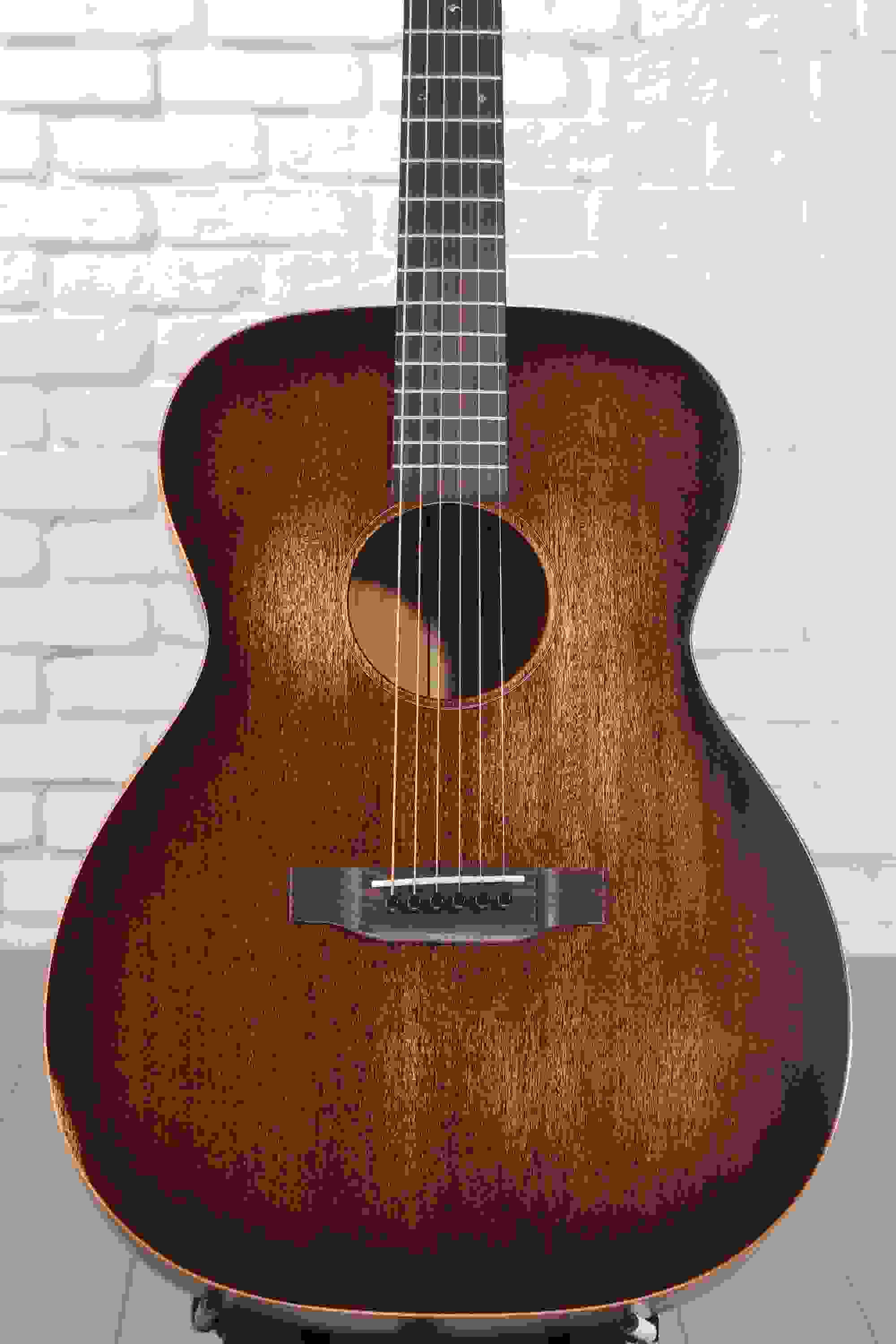 Martin 000-15M StreetMaster Acoustic Guitar - Distressed Burst