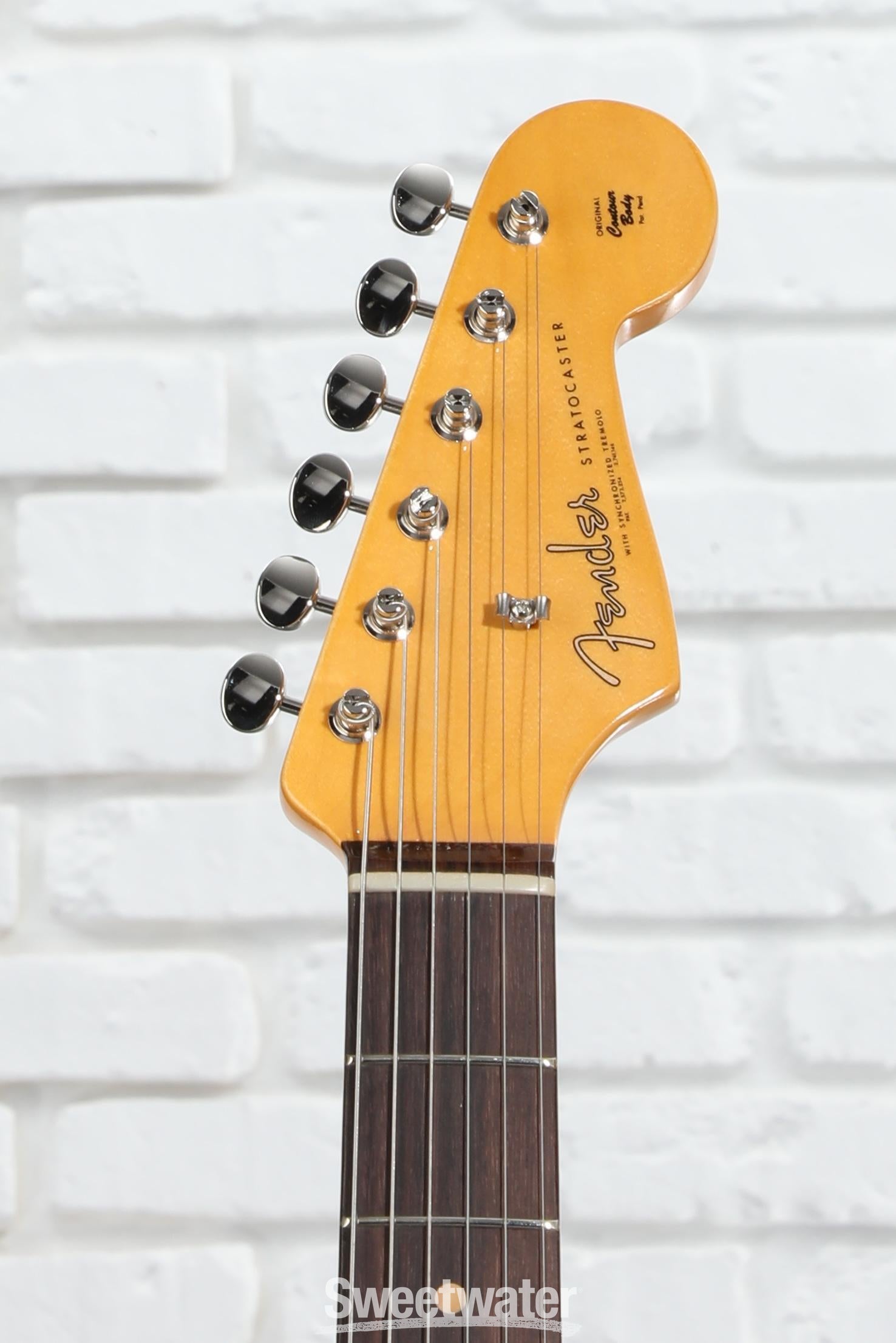ギター Fender USA Stratocaster American Vintage Fender American Vintage '62 Stratocaster - 3-Color Sunburst